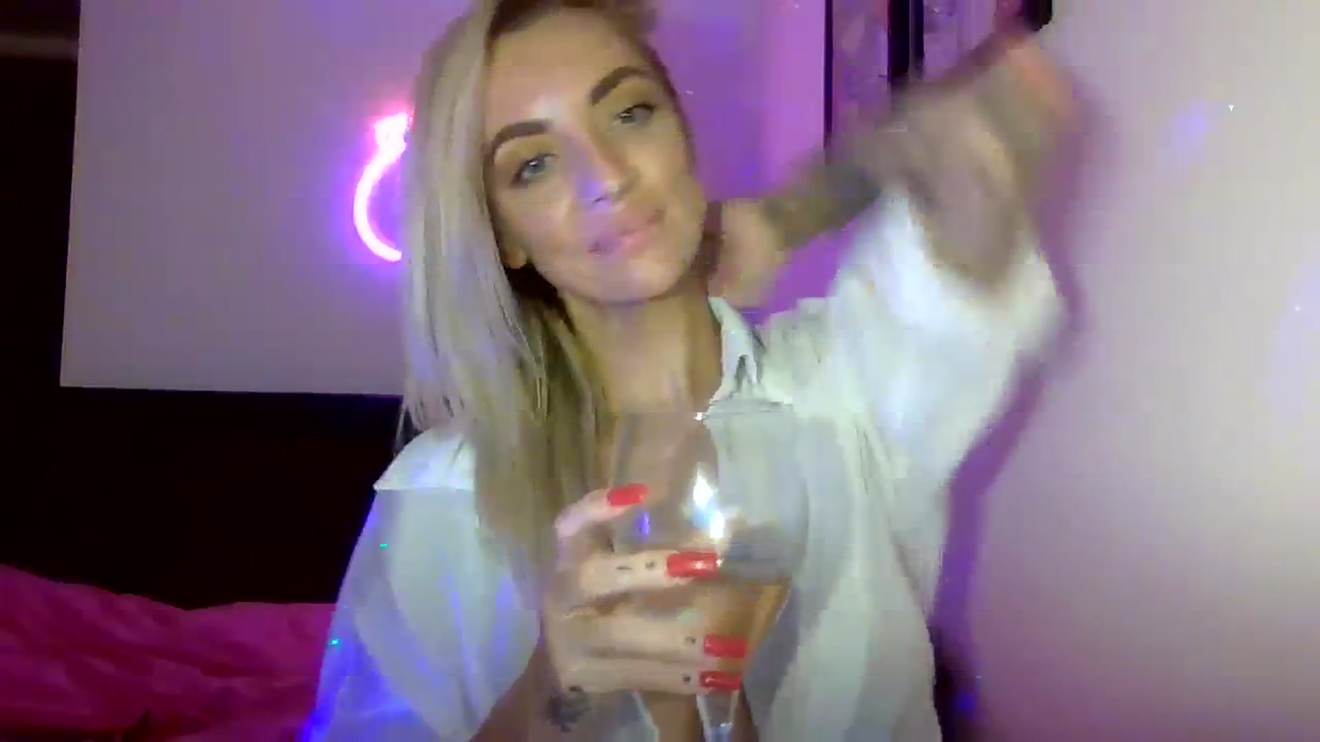 Gallery image thumbnail from Cherry_sour's myfreecams stream on, 01/04/2024, 21:38 image 9 of 20