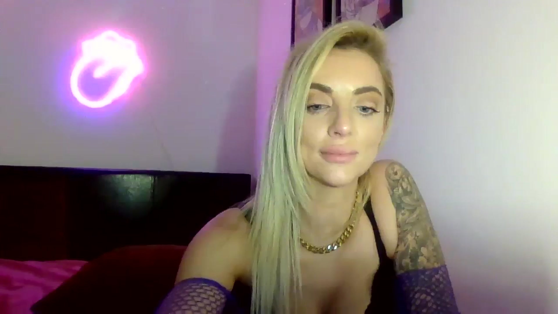 Gallery image thumbnail from Cherry_sour's myfreecams stream on, 01/05/2024, 23:21 image 18 of 20