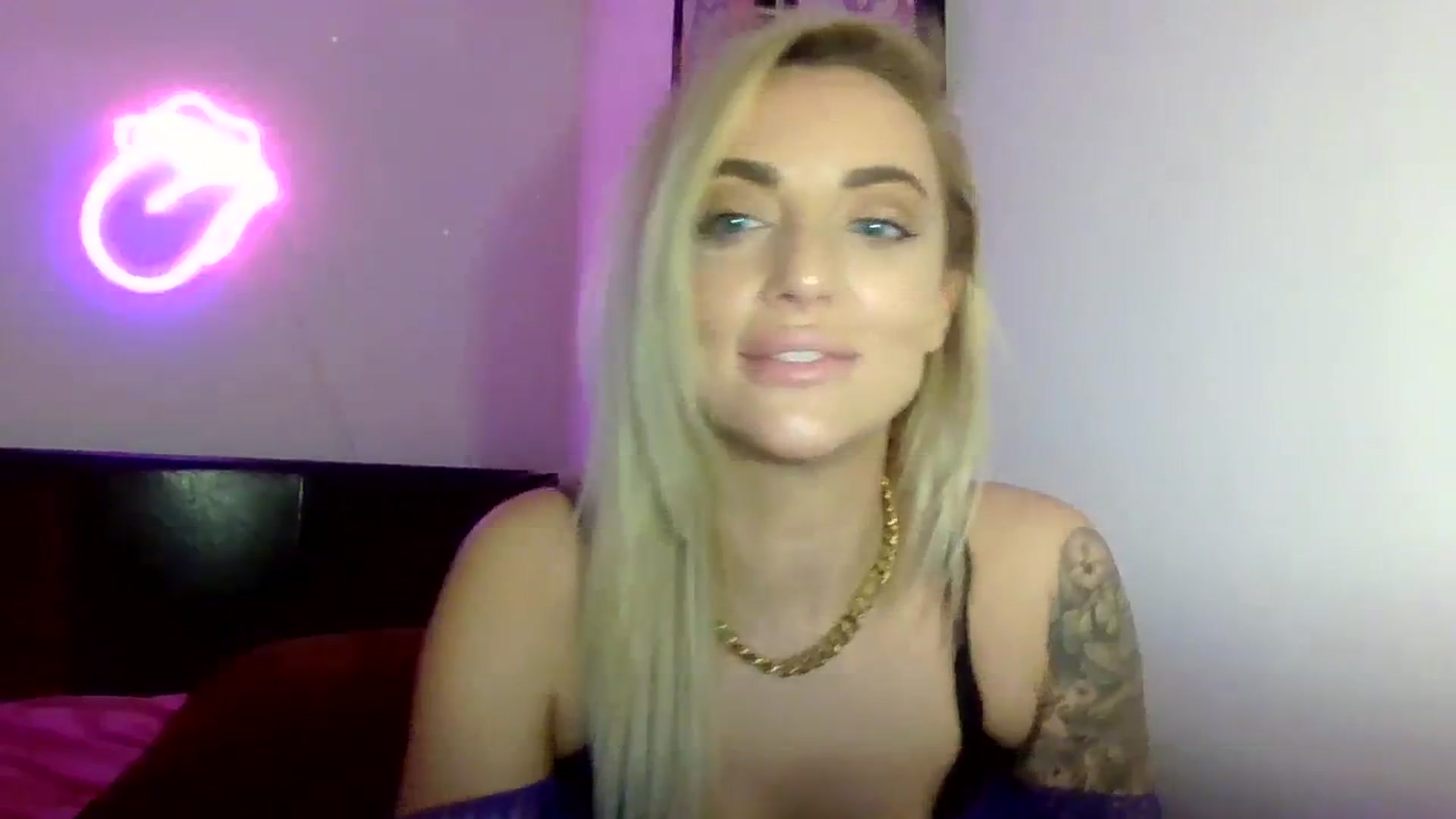 Gallery image thumbnail from Cherry_sour's myfreecams stream on, 01/05/2024, 23:21 image 10 of 20
