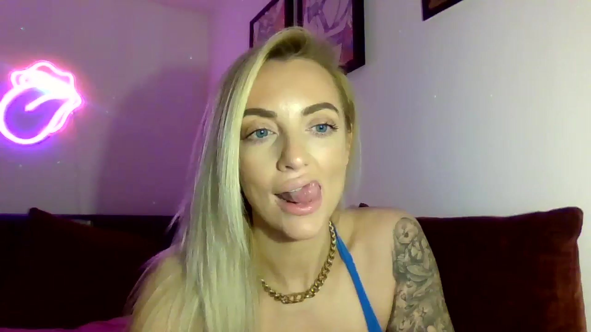 Gallery image thumbnail from Cherry_sour's myfreecams stream on, 01/07/2024, 23:15 image 11 of 20