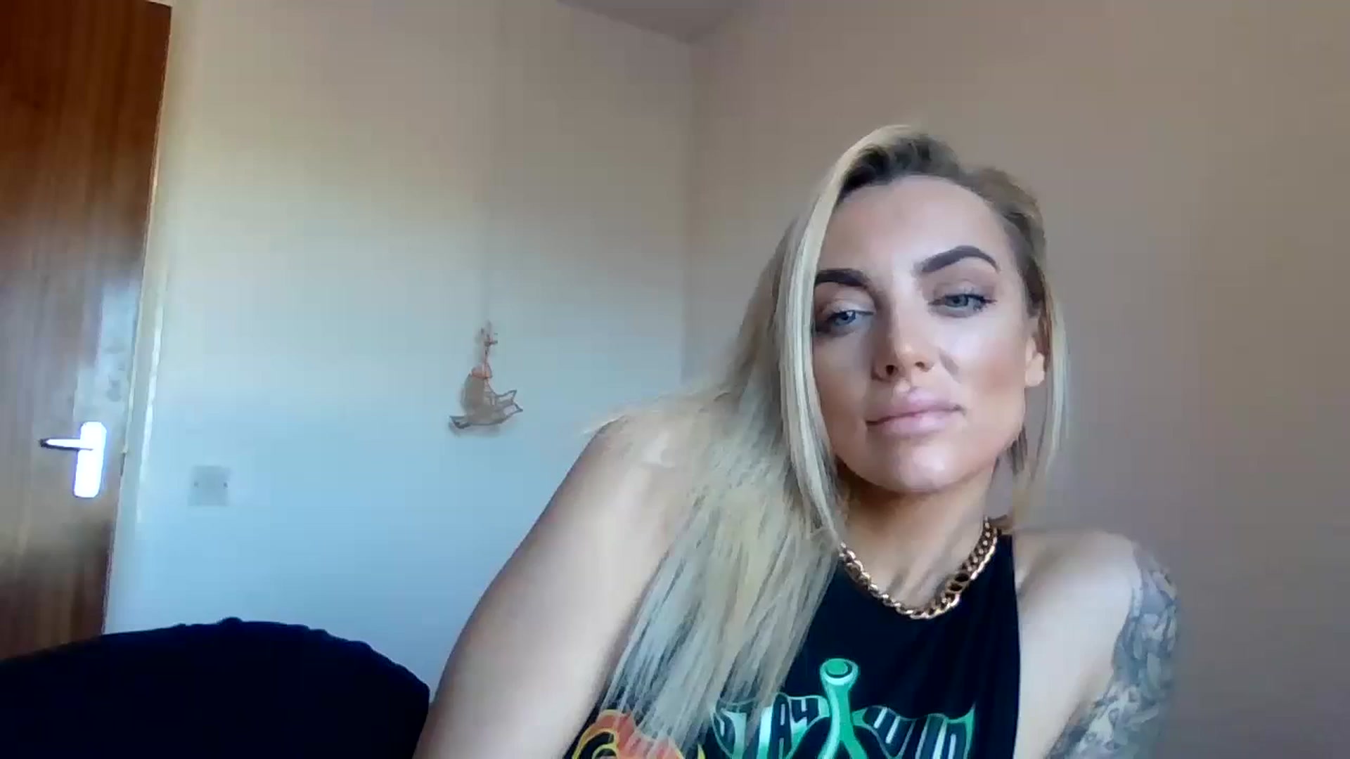Gallery image thumbnail from Cherry_sour's myfreecams stream on, 01/09/2024, 15:18 image 6 of 20