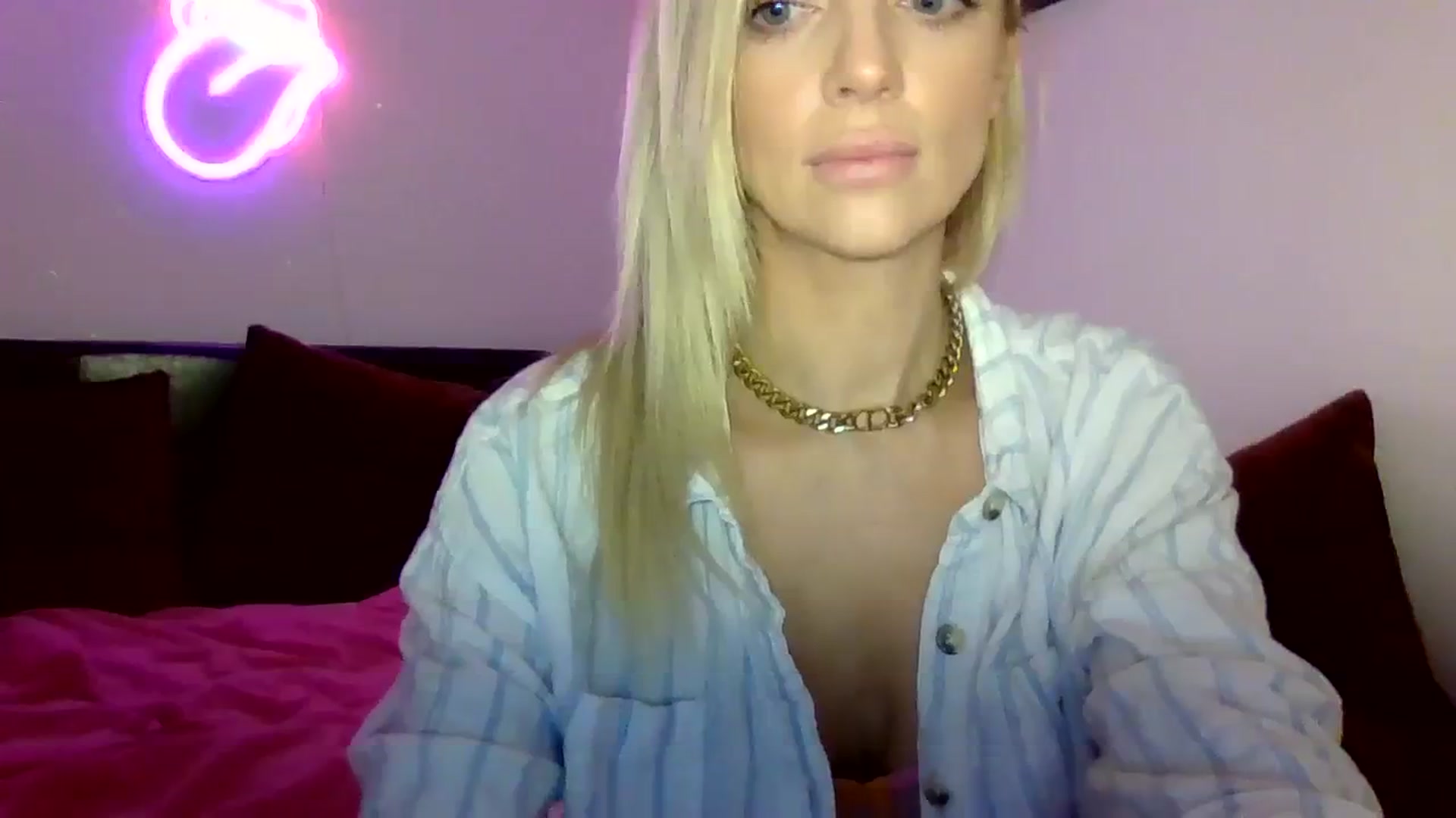 Gallery image thumbnail from Cherry_sour's myfreecams stream on, 01/09/2024, 21:10 image 17 of 20