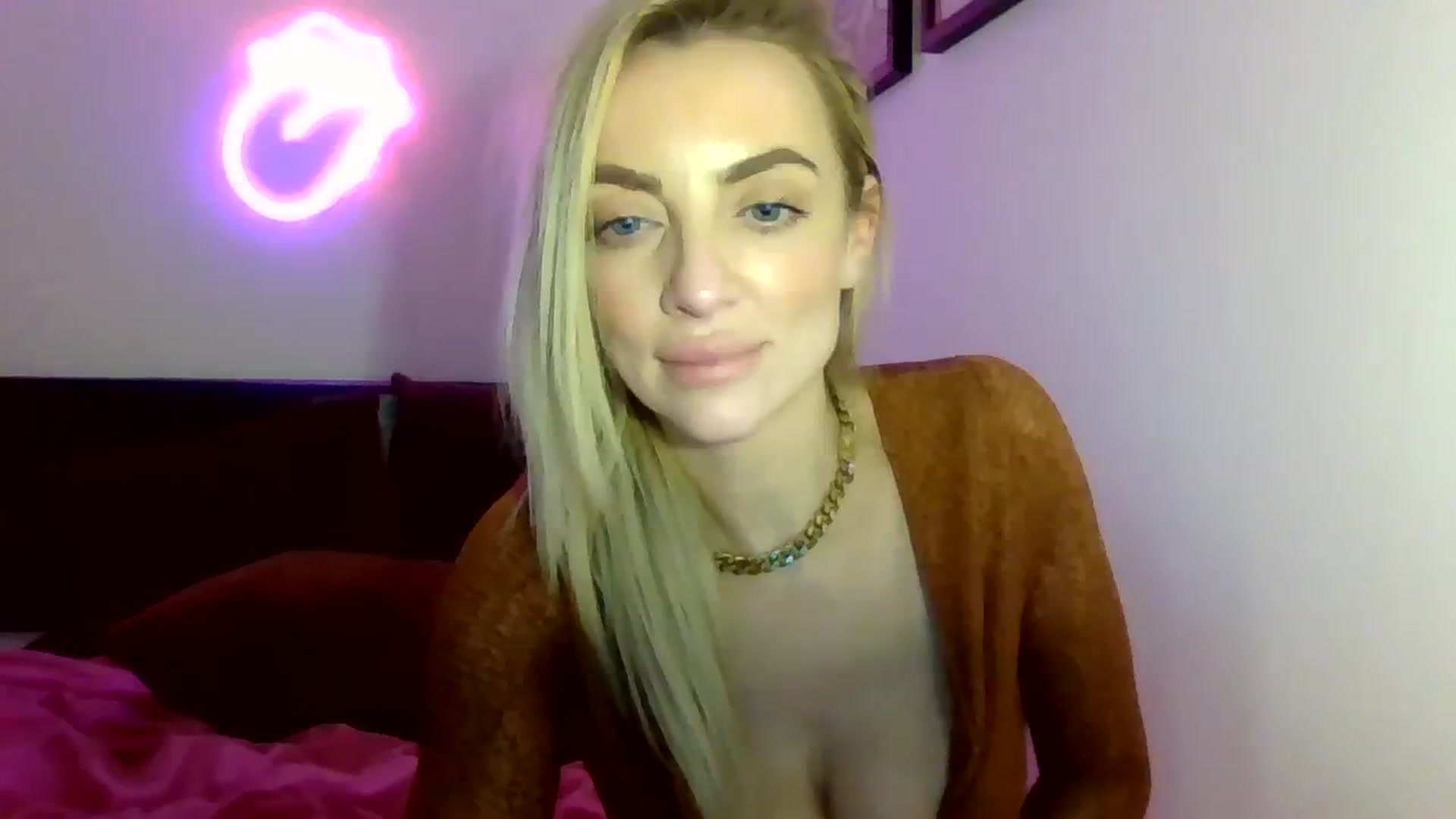 Gallery image thumbnail from Cherry_sour's myfreecams stream on, 01/11/2024, 21:30 image 12 of 20