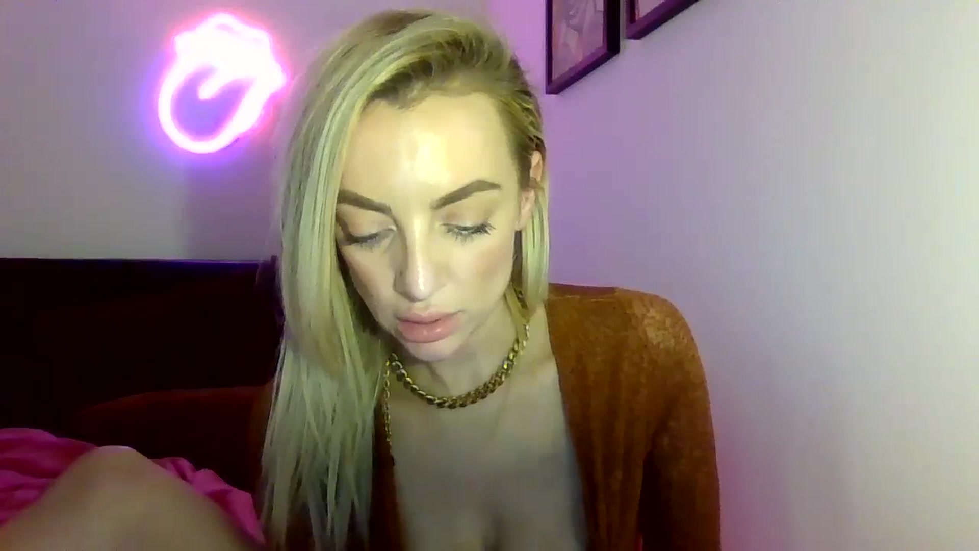 Gallery image thumbnail from Cherry_sour's myfreecams stream on, 01/11/2024, 21:30 image 20 of 20