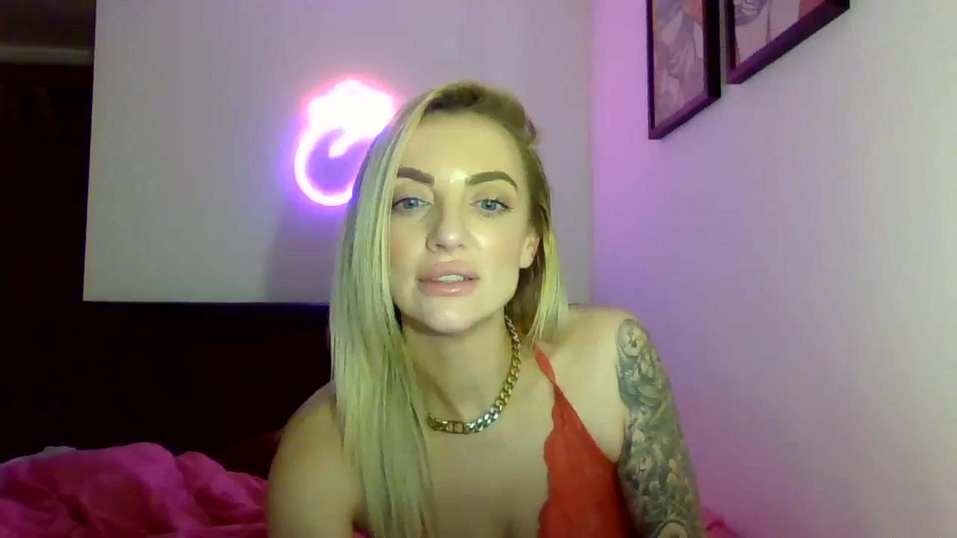 Gallery image thumbnail from Cherry_sour's myfreecams stream on, 01/11/2024, 23:11 image 17 of 20
