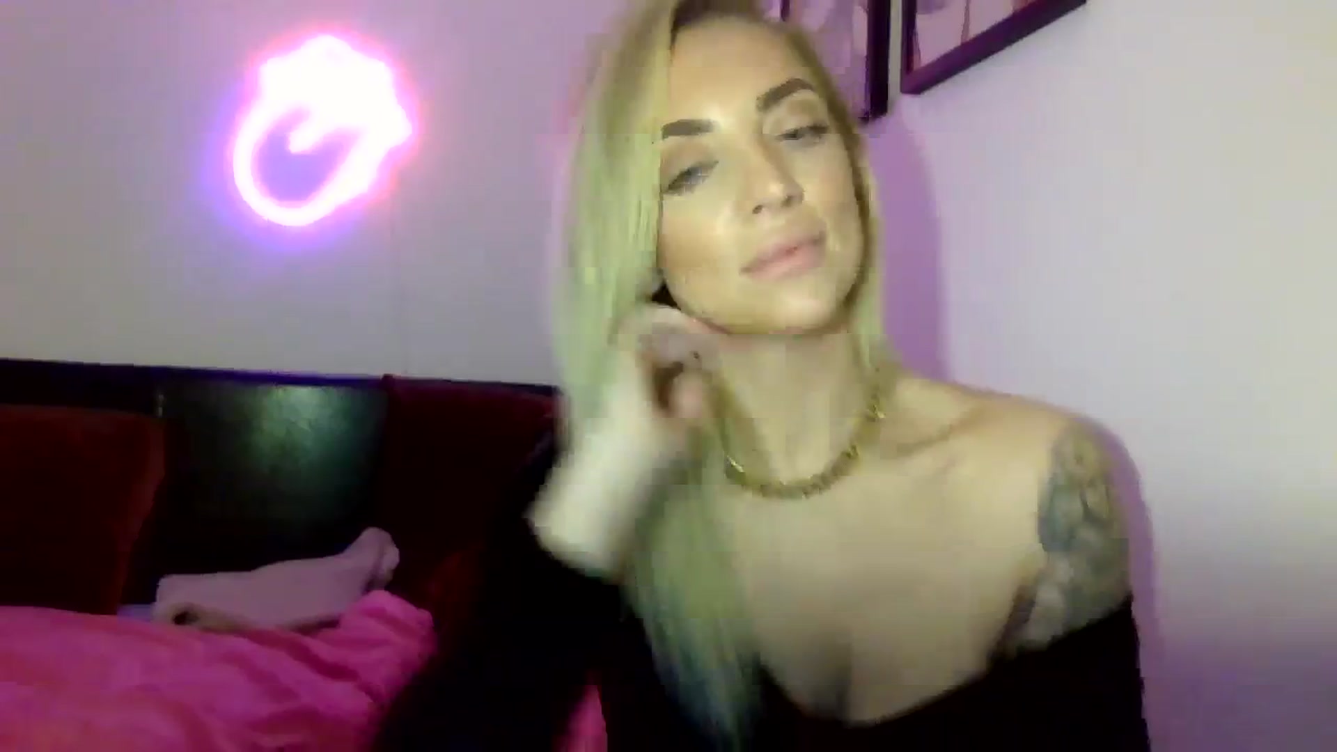 Gallery image thumbnail from Cherry_sour's myfreecams stream on, 01/12/2024, 23:24 image 5 of 20