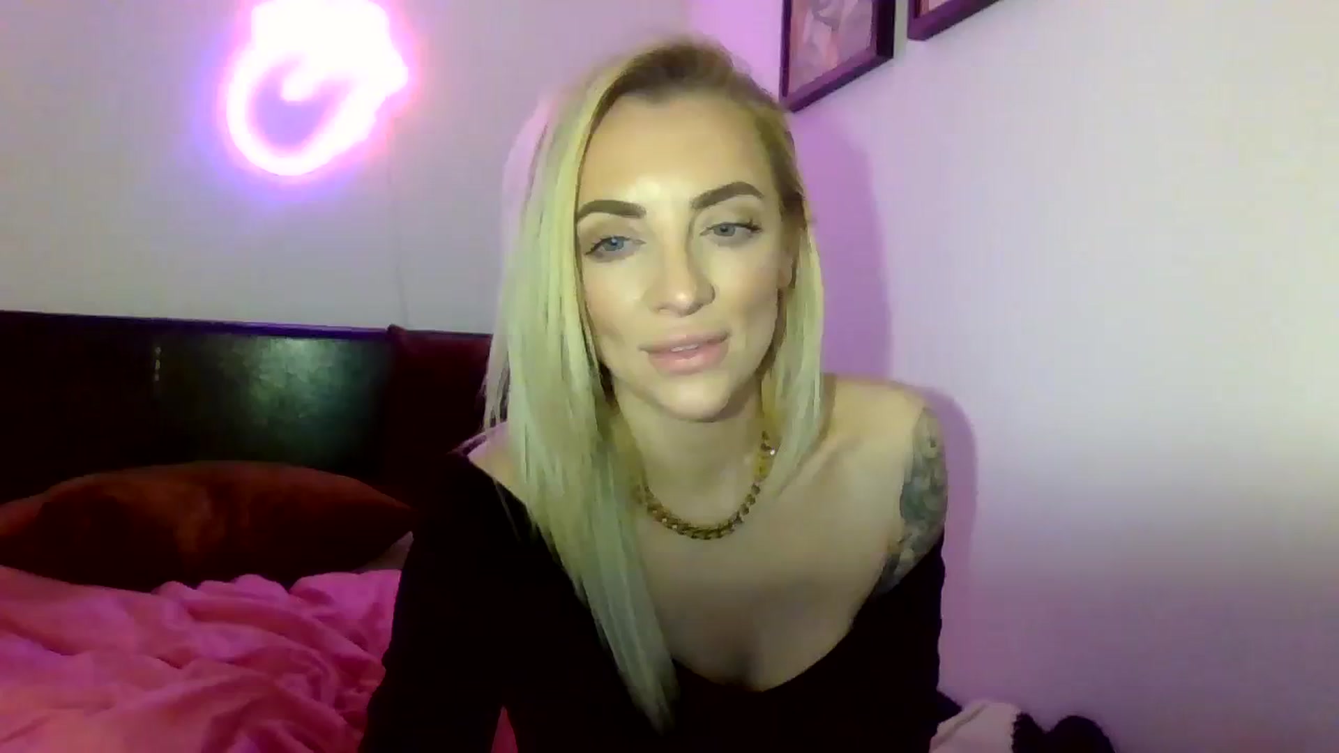 Gallery image thumbnail from Cherry_sour's myfreecams stream on, 01/12/2024, 23:24 image 18 of 20