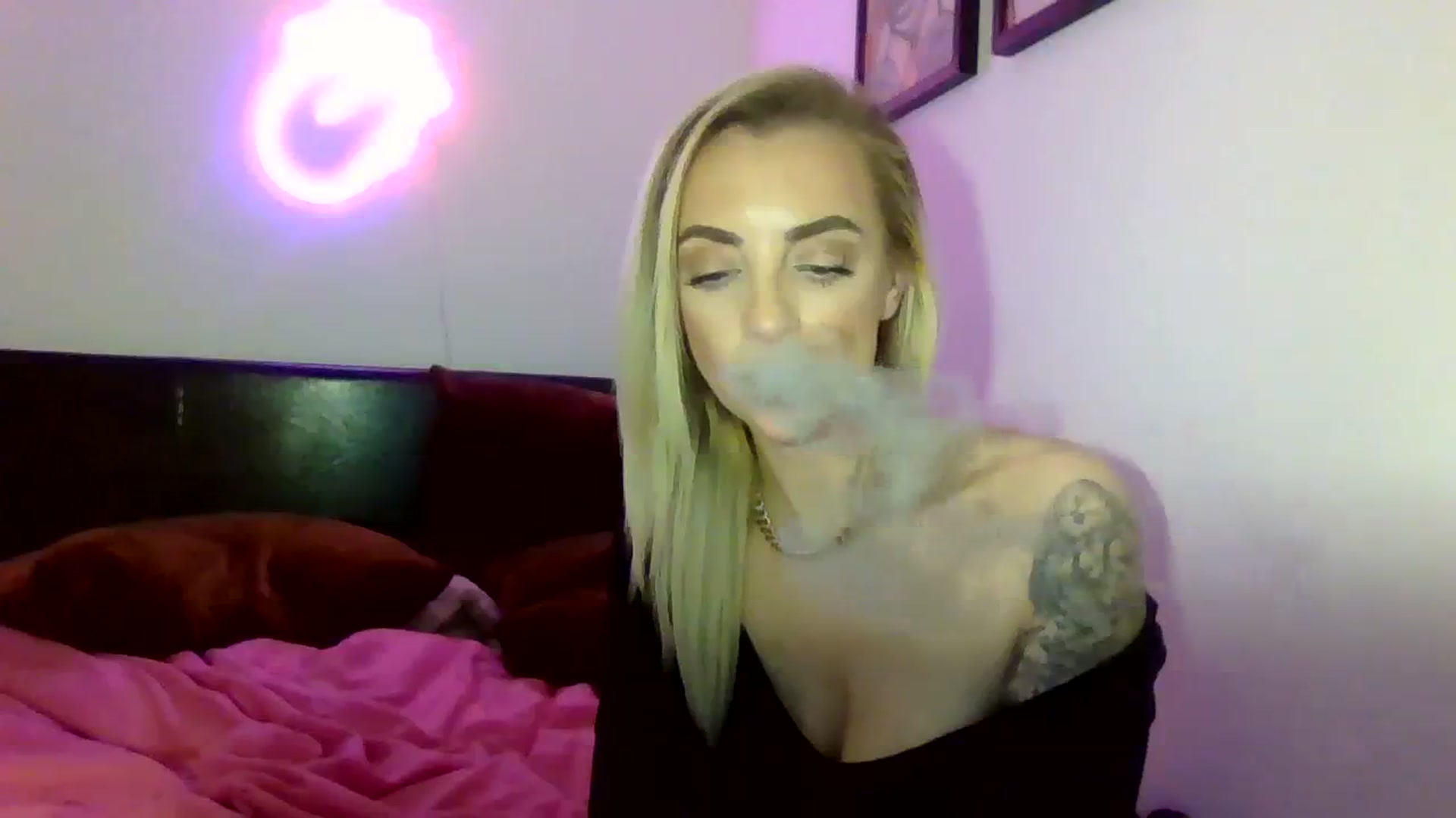 Gallery image thumbnail from Cherry_sour's myfreecams stream on, 01/12/2024, 23:24 image 14 of 20
