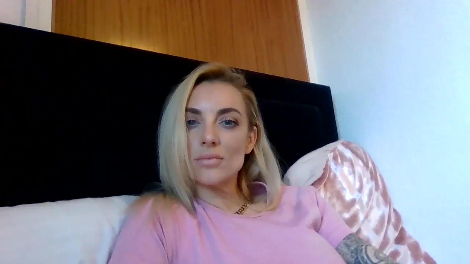 Gallery image thumbnail from Cherry_sour's myfreecams stream on, 01/15/2024, 15:51 image 18 of 20
