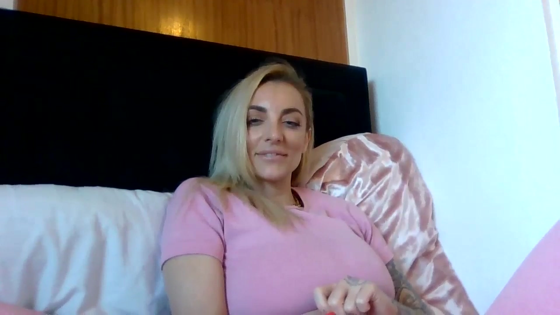 Gallery image thumbnail from Cherry_sour's myfreecams stream on, 01/15/2024, 15:51 image 2 of 20