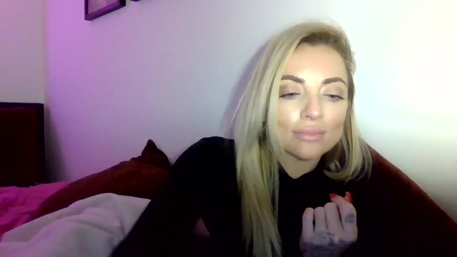 Gallery image thumbnail from Cherry_sour's myfreecams stream on, 01/16/2024, 21:24 image 15 of 20