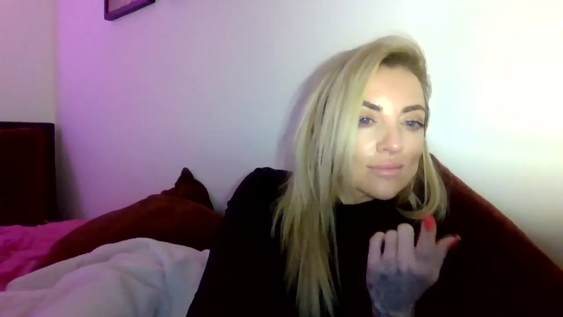 Gallery image thumbnail from Cherry_sour's myfreecams stream on, 01/16/2024, 21:24 image 16 of 20