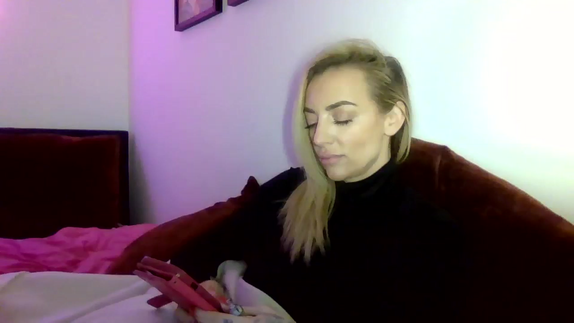 Gallery image thumbnail from Cherry_sour's myfreecams stream on, 01/16/2024, 21:24 image 12 of 20