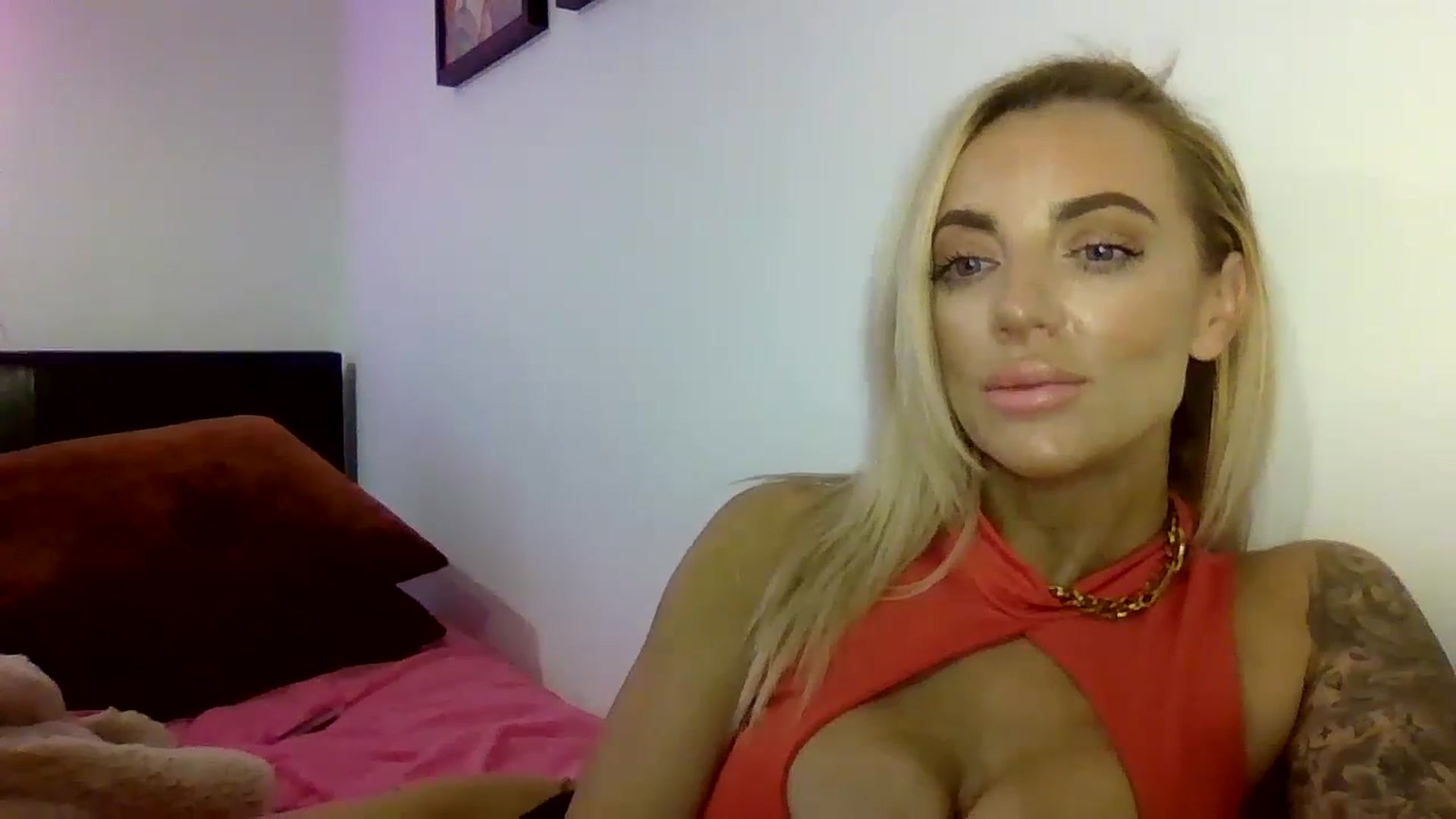 Gallery image thumbnail from Cherry_sour's myfreecams stream on, 01/17/2024, 15:31 image 5 of 20