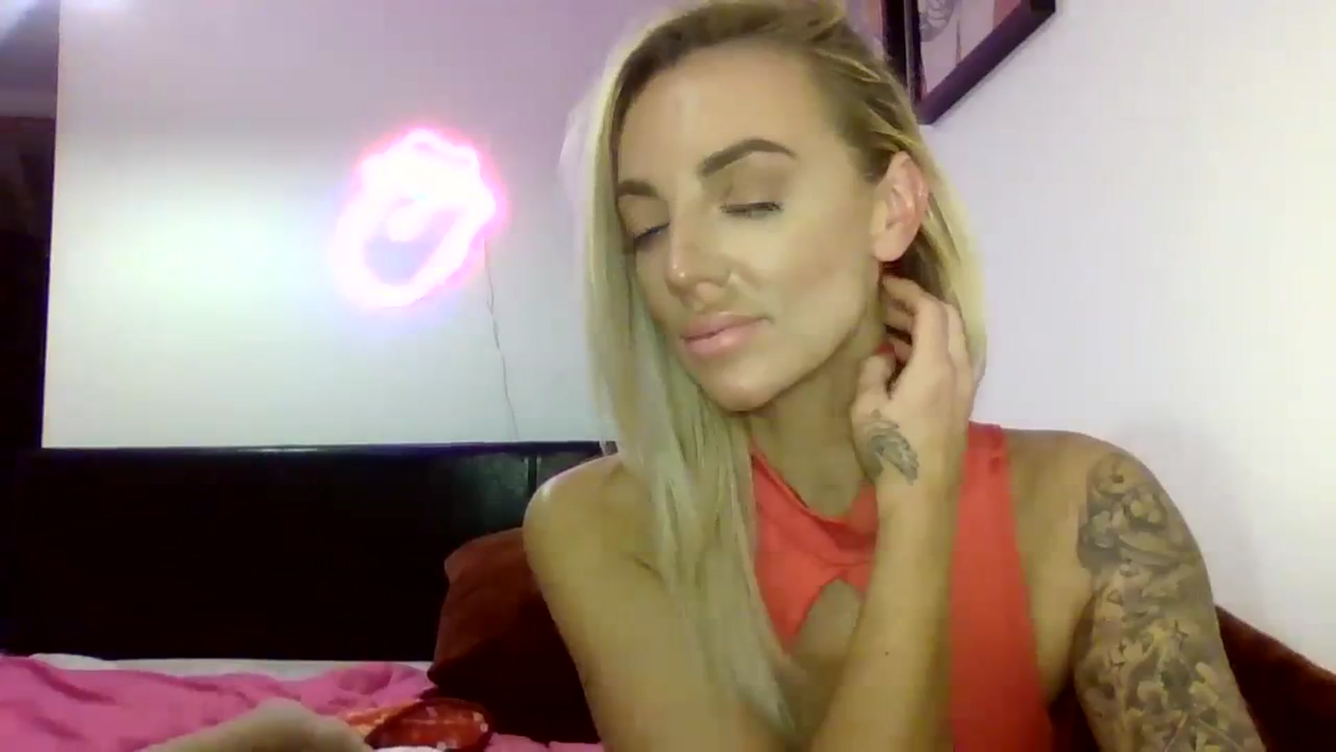 Gallery image thumbnail from Cherry_sour's myfreecams stream on, 01/17/2024, 16:48 image 6 of 20