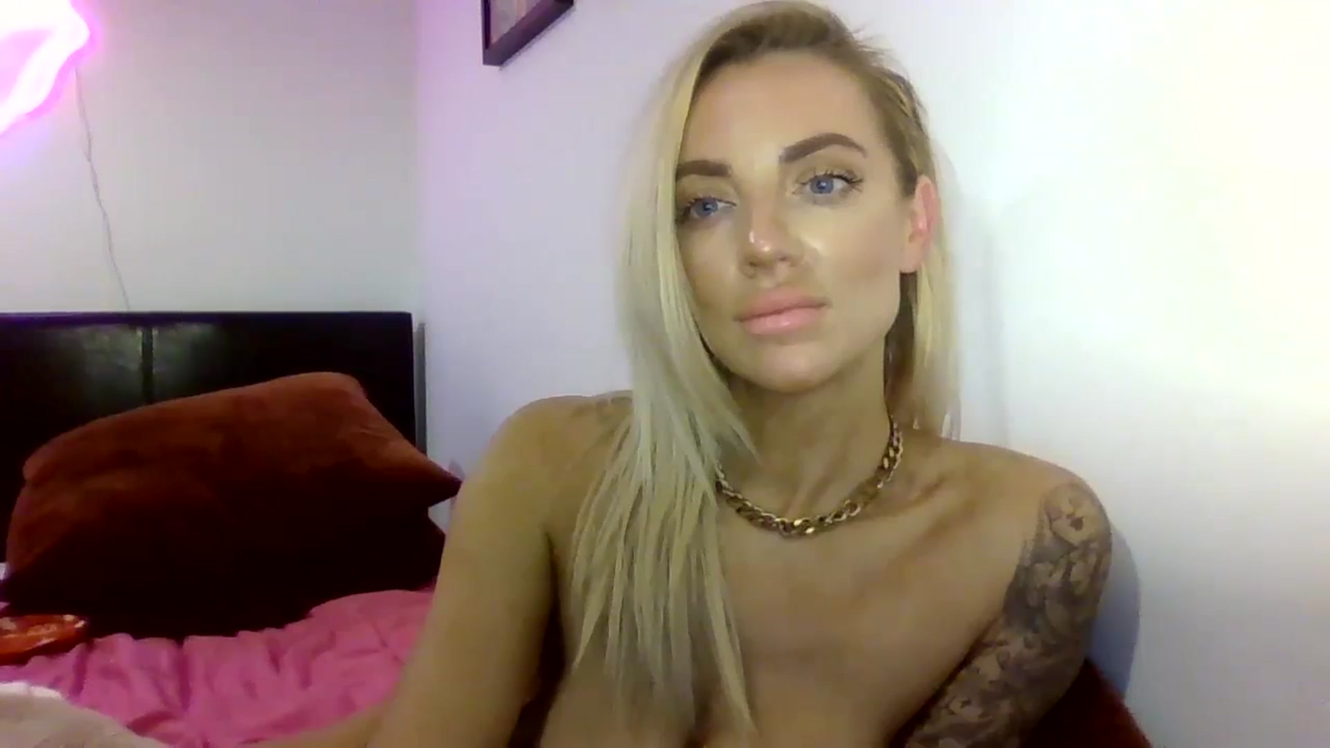 Gallery image thumbnail from Cherry_sour's myfreecams stream on, 01/17/2024, 16:48 image 13 of 20
