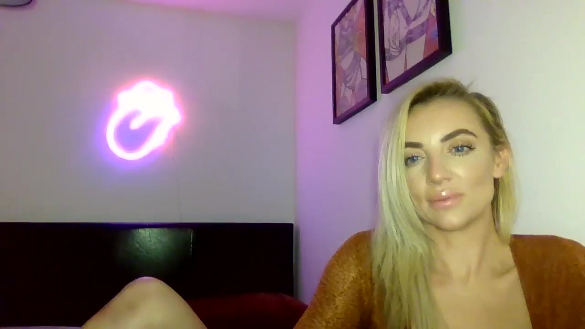 Gallery image thumbnail from Cherry_sour's myfreecams stream on, 01/17/2024, 21:15 image 5 of 20