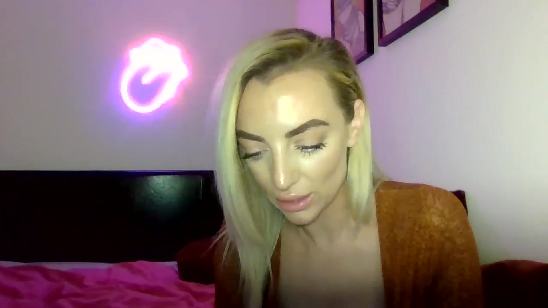 Gallery image thumbnail from Cherry_sour's myfreecams stream on, 01/17/2024, 21:15 image 18 of 20