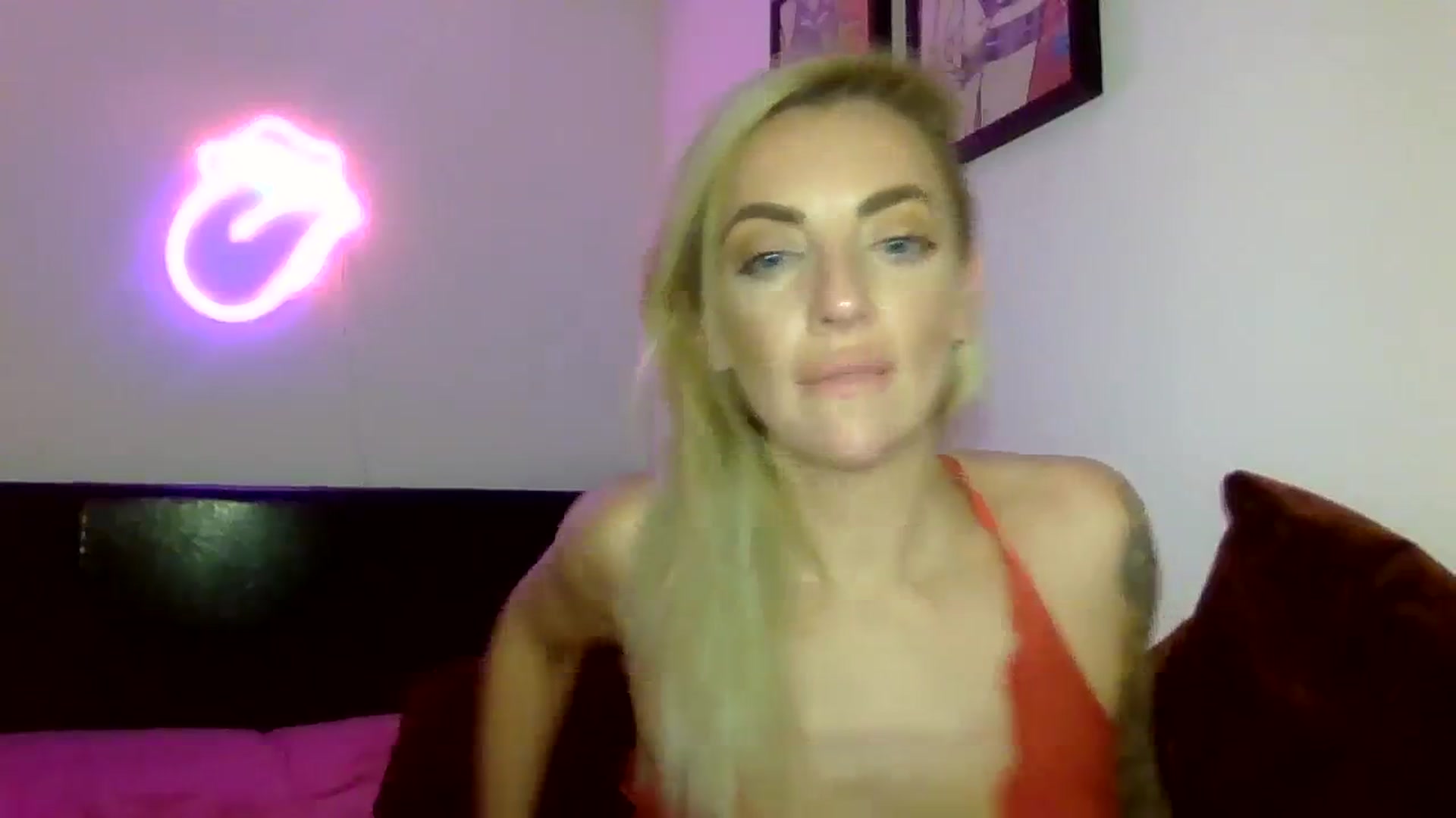 Gallery image thumbnail from Cherry_sour's myfreecams stream on, 01/18/2024, 22:24 image 6 of 20