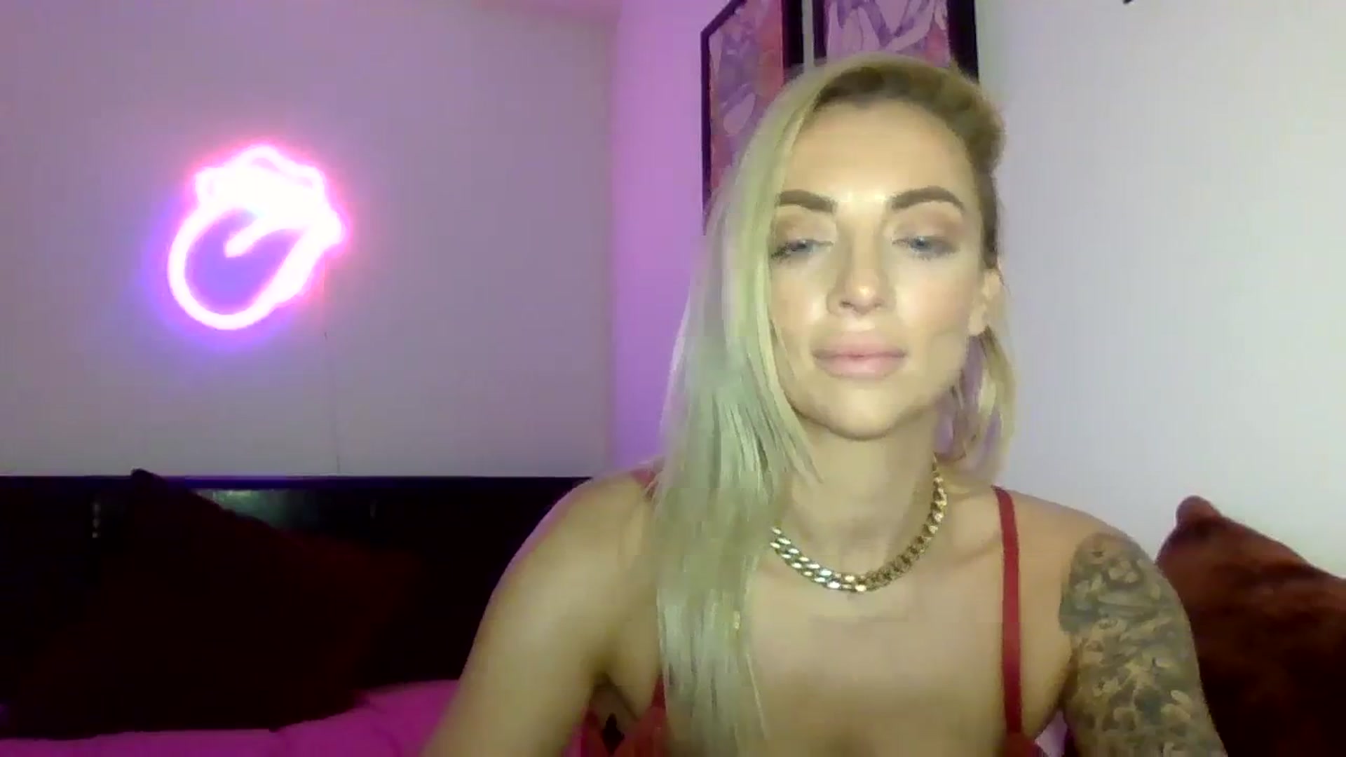 Gallery image thumbnail from Cherry_sour's myfreecams stream on, 01/19/2024, 21:58 image 12 of 20