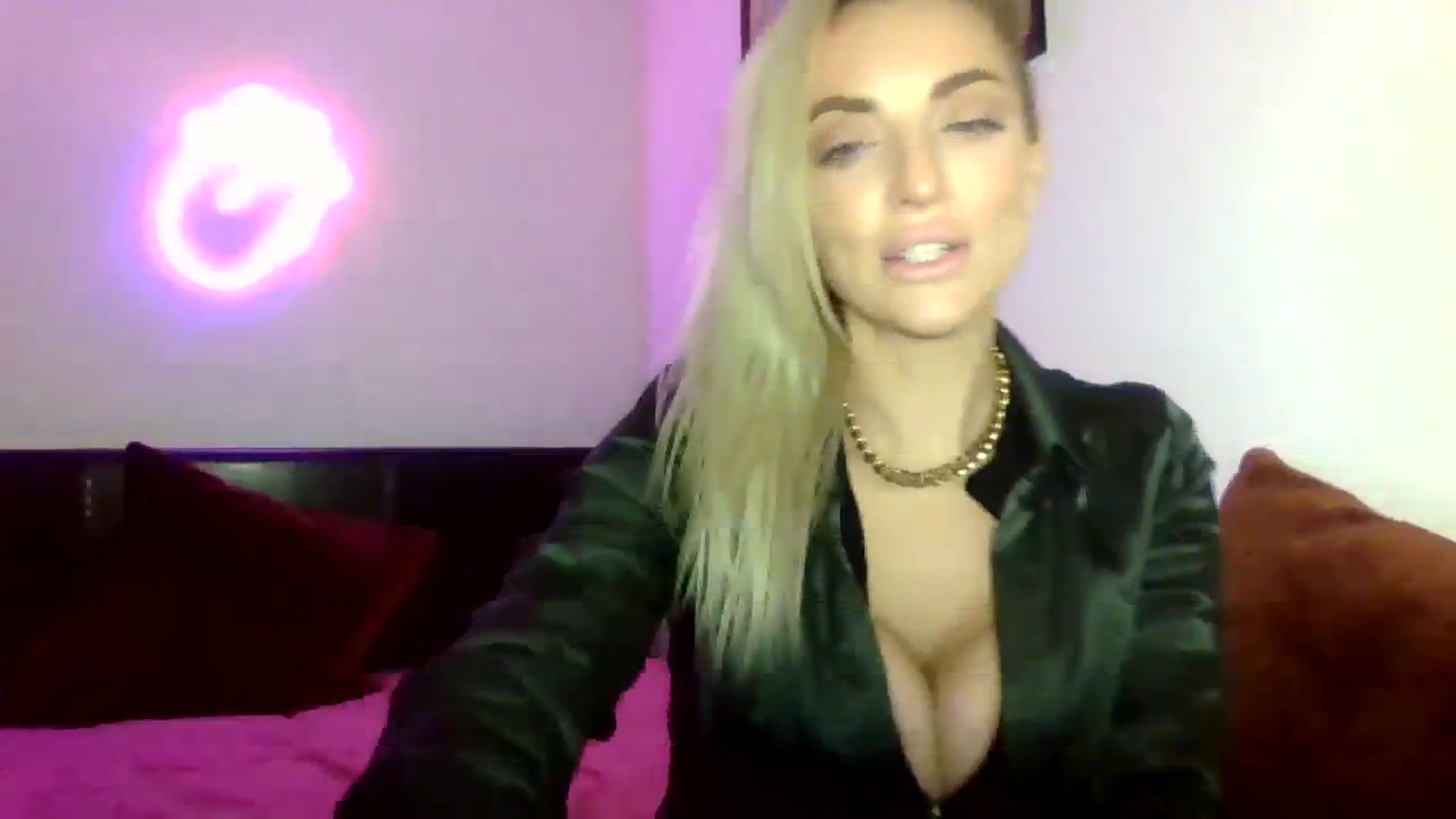 Gallery image thumbnail from Cherry_sour's myfreecams stream on, 01/19/2024, 21:58 image 4 of 20