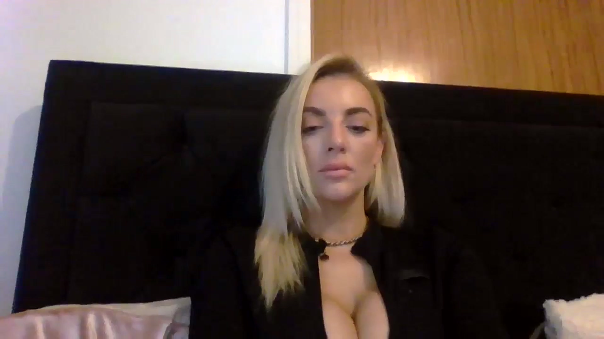 Gallery image thumbnail from Cherry_sour's myfreecams stream on, 01/22/2024, 15:16 image 18 of 20