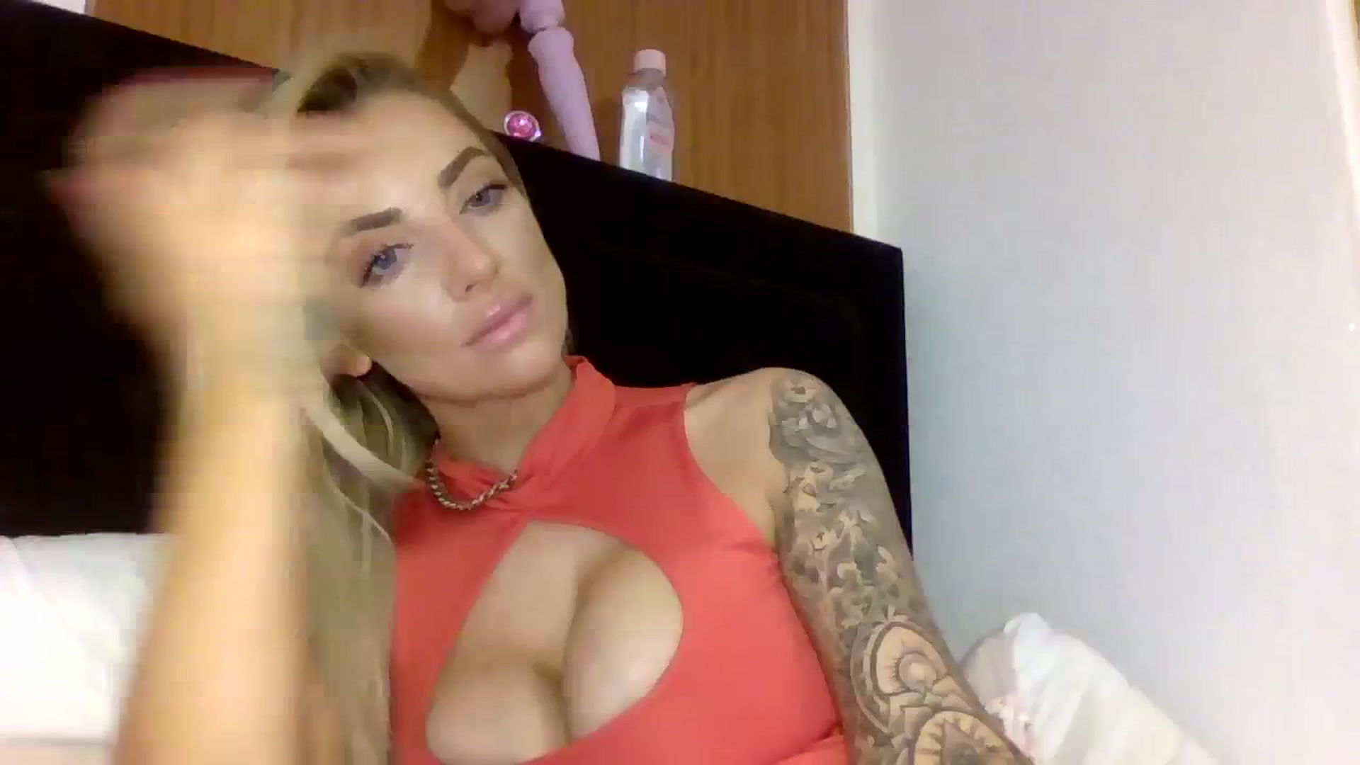 Gallery image thumbnail from Cherry_sour's myfreecams stream on, 01/23/2024, 12:25 image 10 of 20