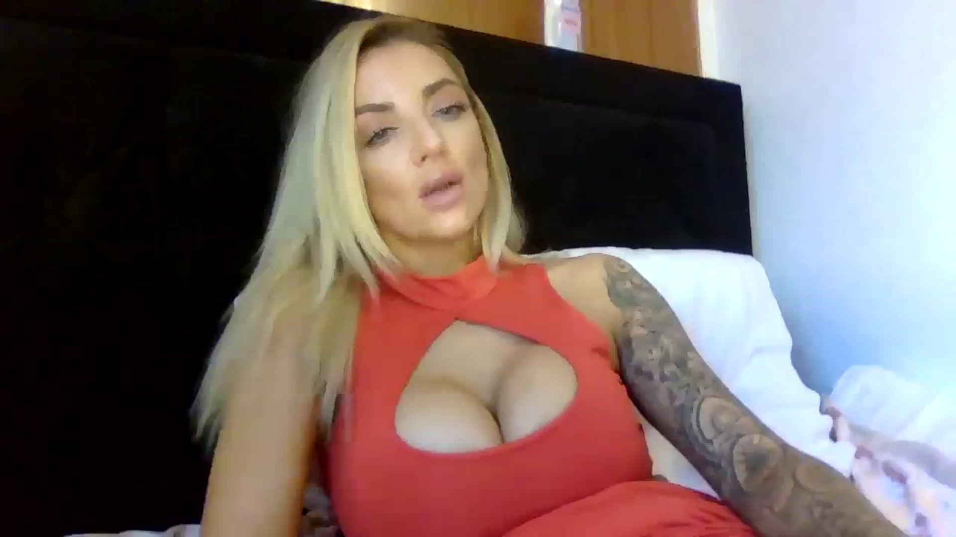 Gallery image thumbnail from Cherry_sour's myfreecams stream on, 01/23/2024, 15:36 image 6 of 20
