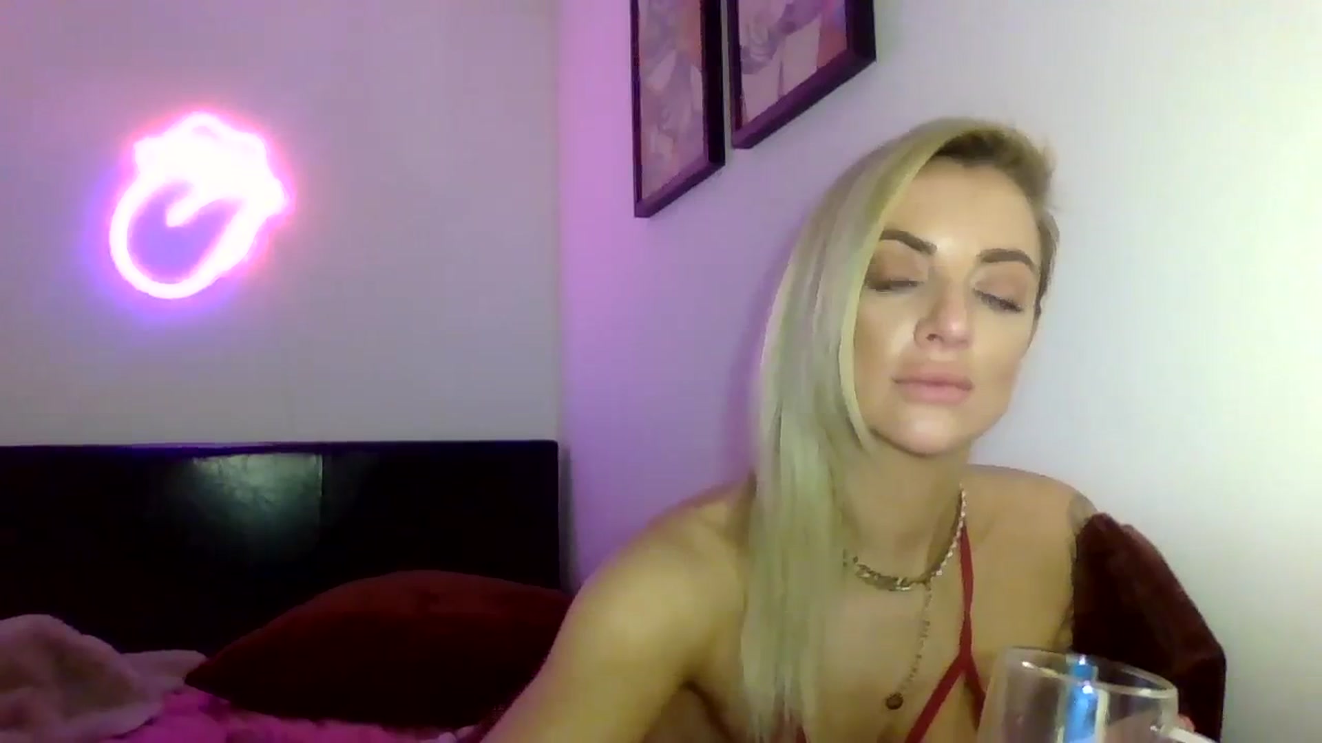 Gallery image thumbnail from Cherry_sour's myfreecams stream on, 01/23/2024, 21:12 image 12 of 20