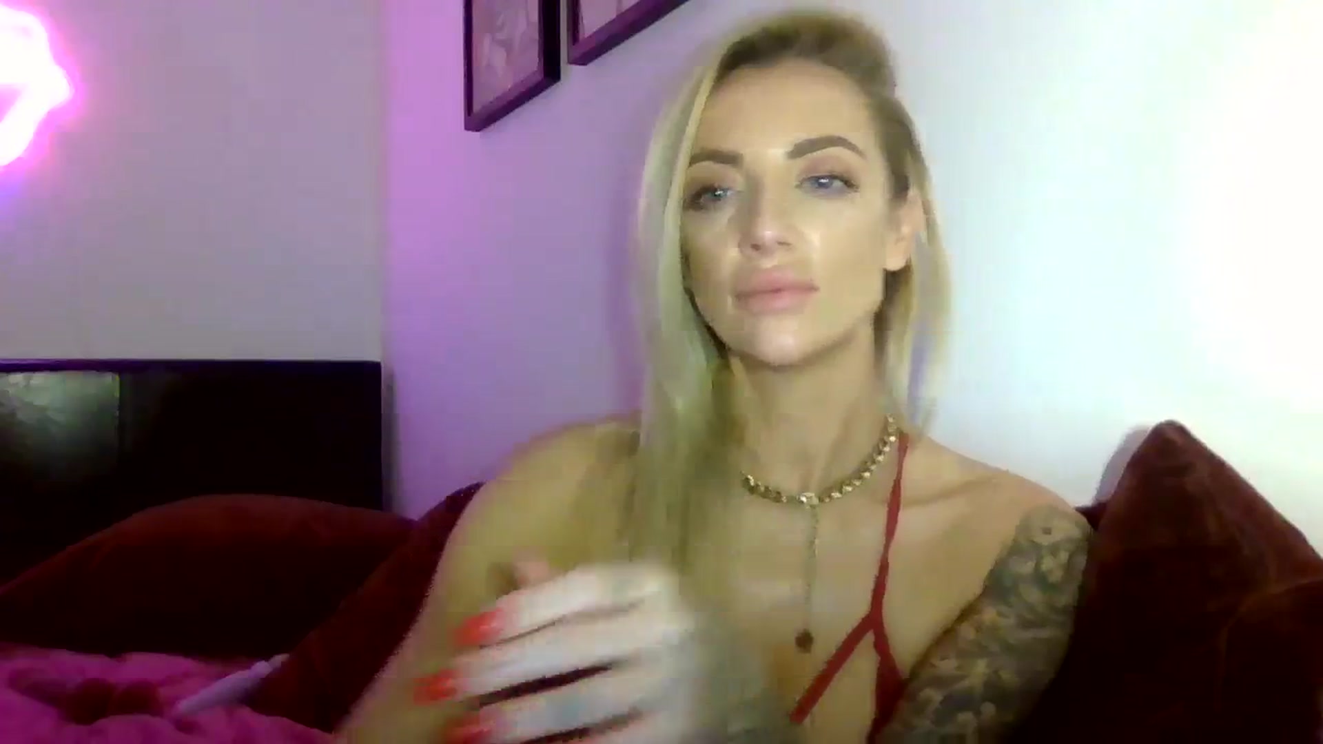 Gallery image thumbnail from Cherry_sour's myfreecams stream on, 01/23/2024, 21:12 image 6 of 20