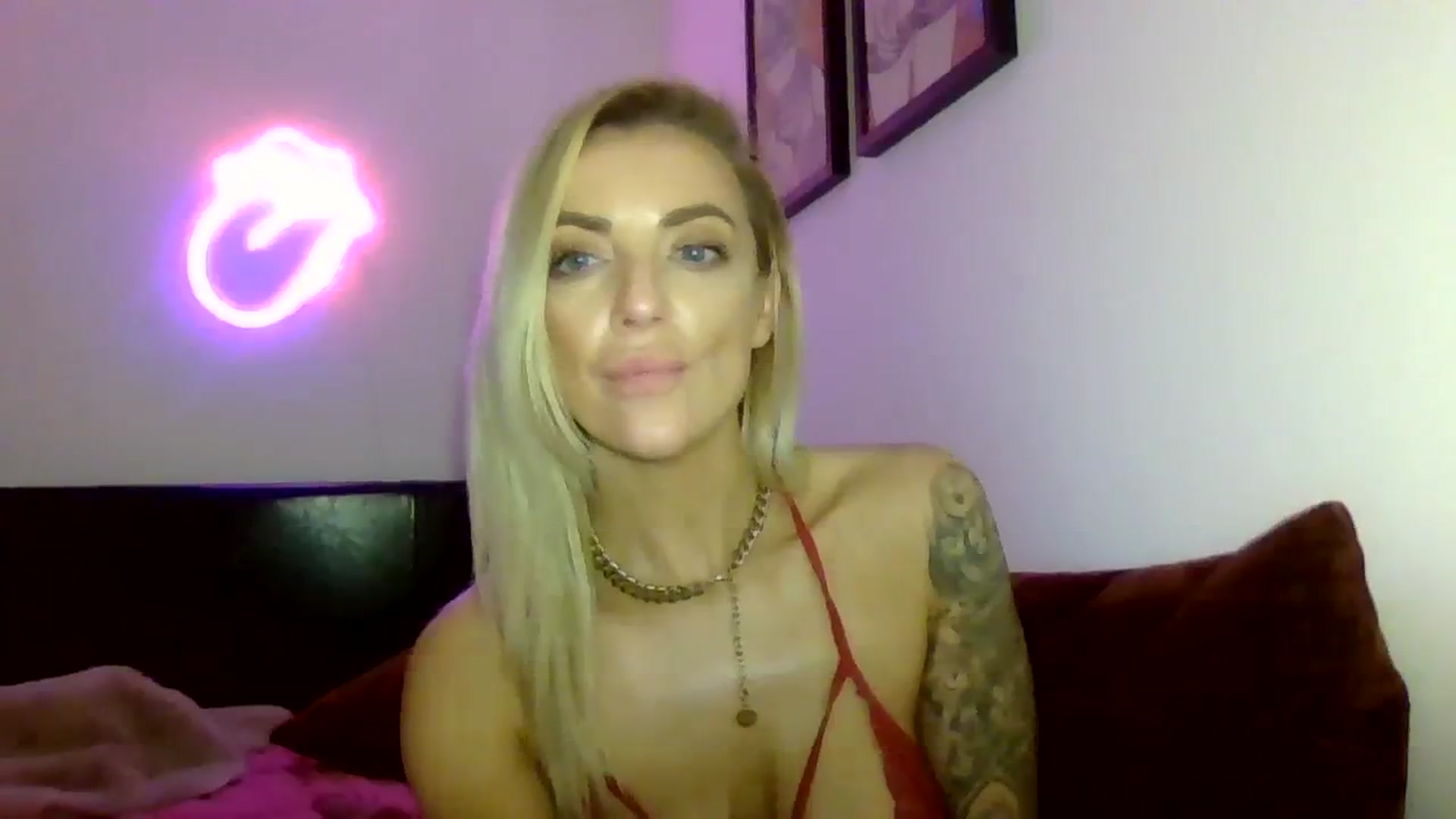 Gallery image thumbnail from Cherry_sour's myfreecams stream on, 01/23/2024, 21:12 image 14 of 20