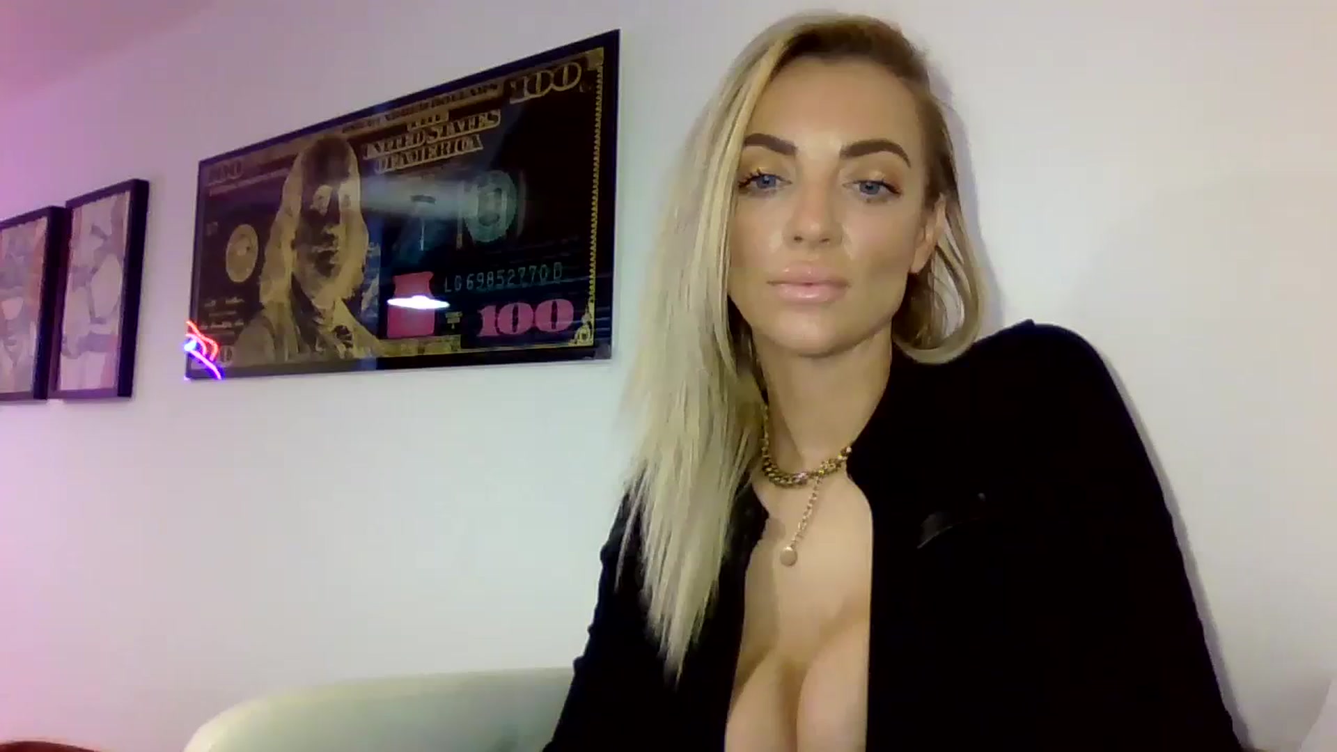 Gallery image thumbnail from Cherry_sour's myfreecams stream on, 01/25/2024, 13:01 image 15 of 20