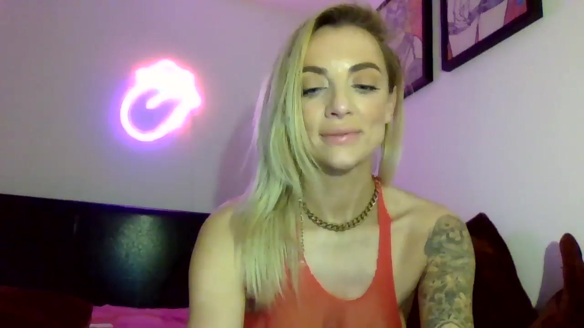 Gallery image thumbnail from Cherry_sour's myfreecams stream on, 02/06/2024, 22:50 image 10 of 20