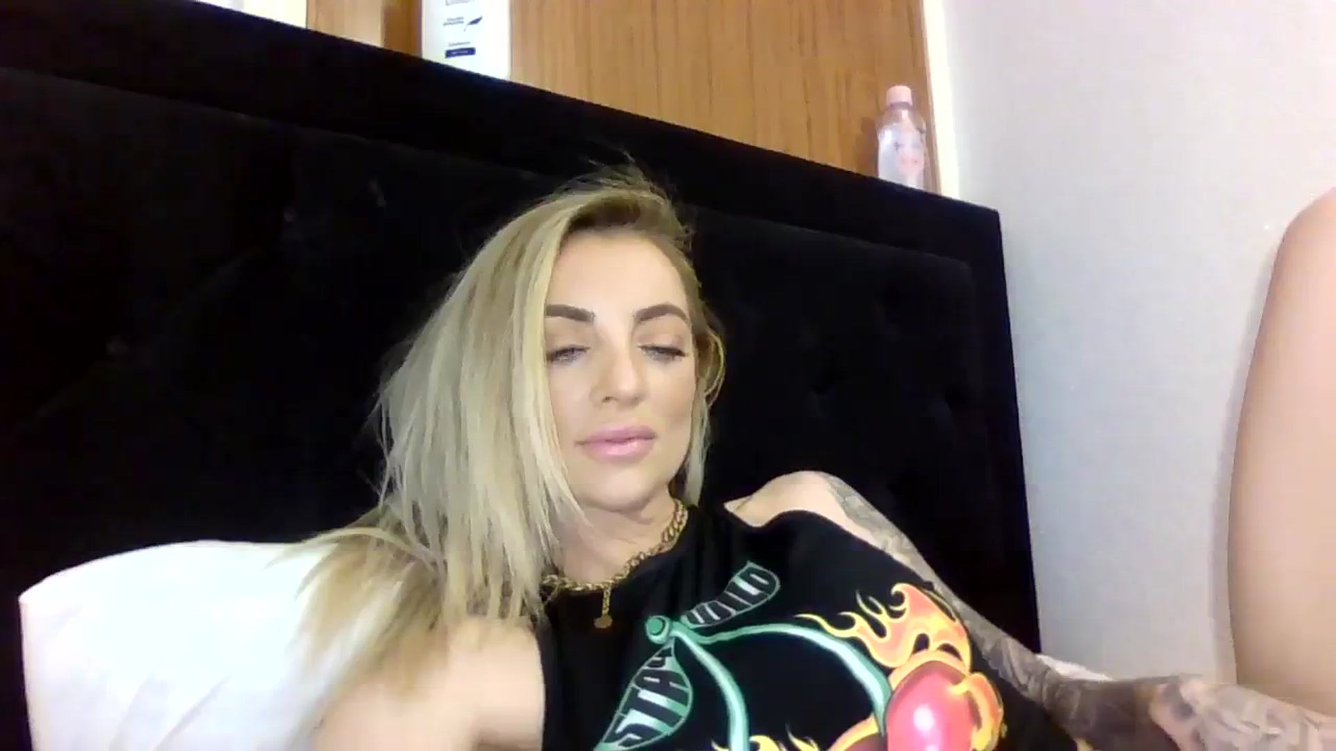 Gallery image thumbnail from Cherry_sour's myfreecams stream on, 02/09/2024, 11:26 image 13 of 20