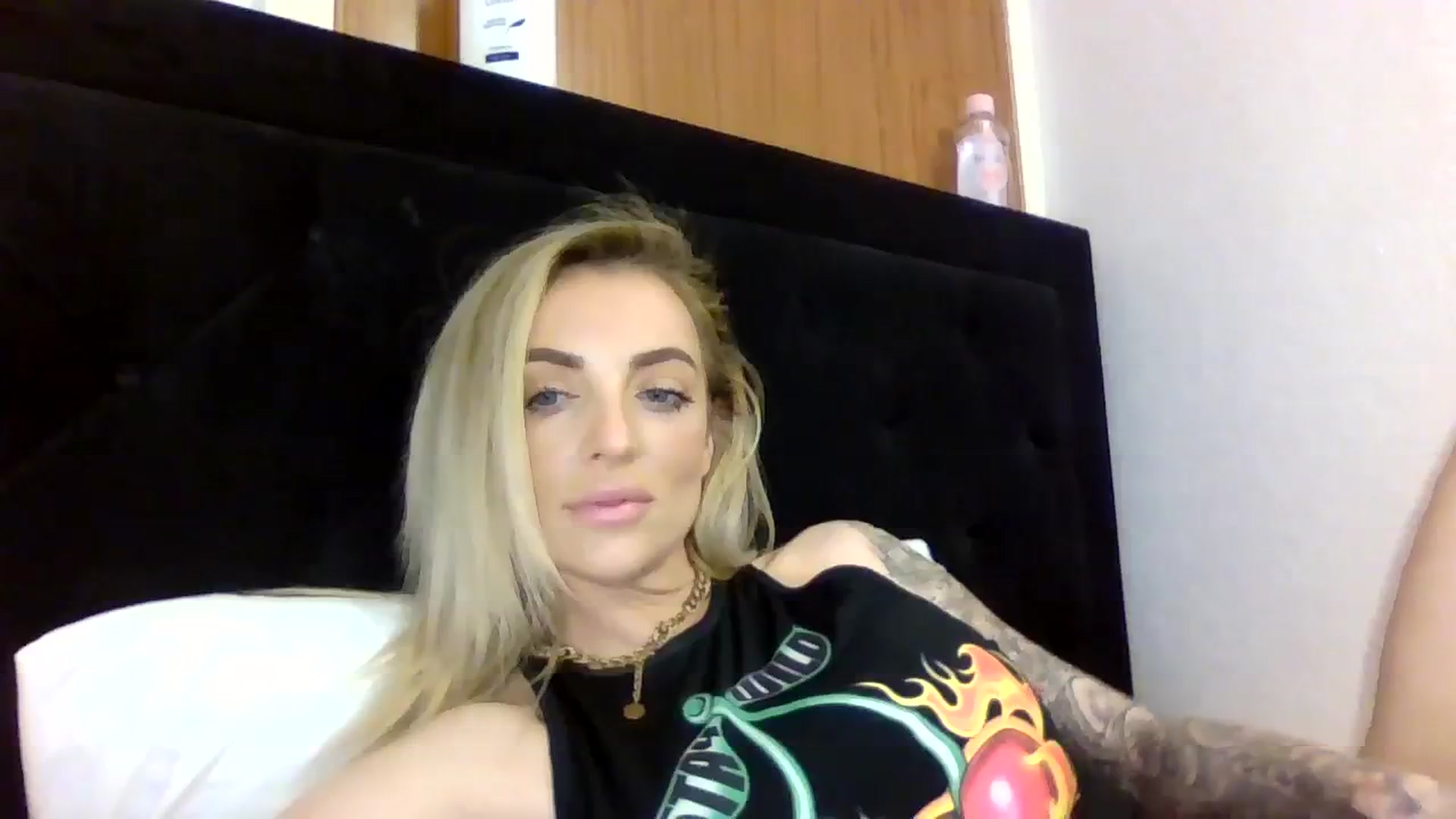 Gallery image thumbnail from Cherry_sour's myfreecams stream on, 02/09/2024, 11:26 image 12 of 20