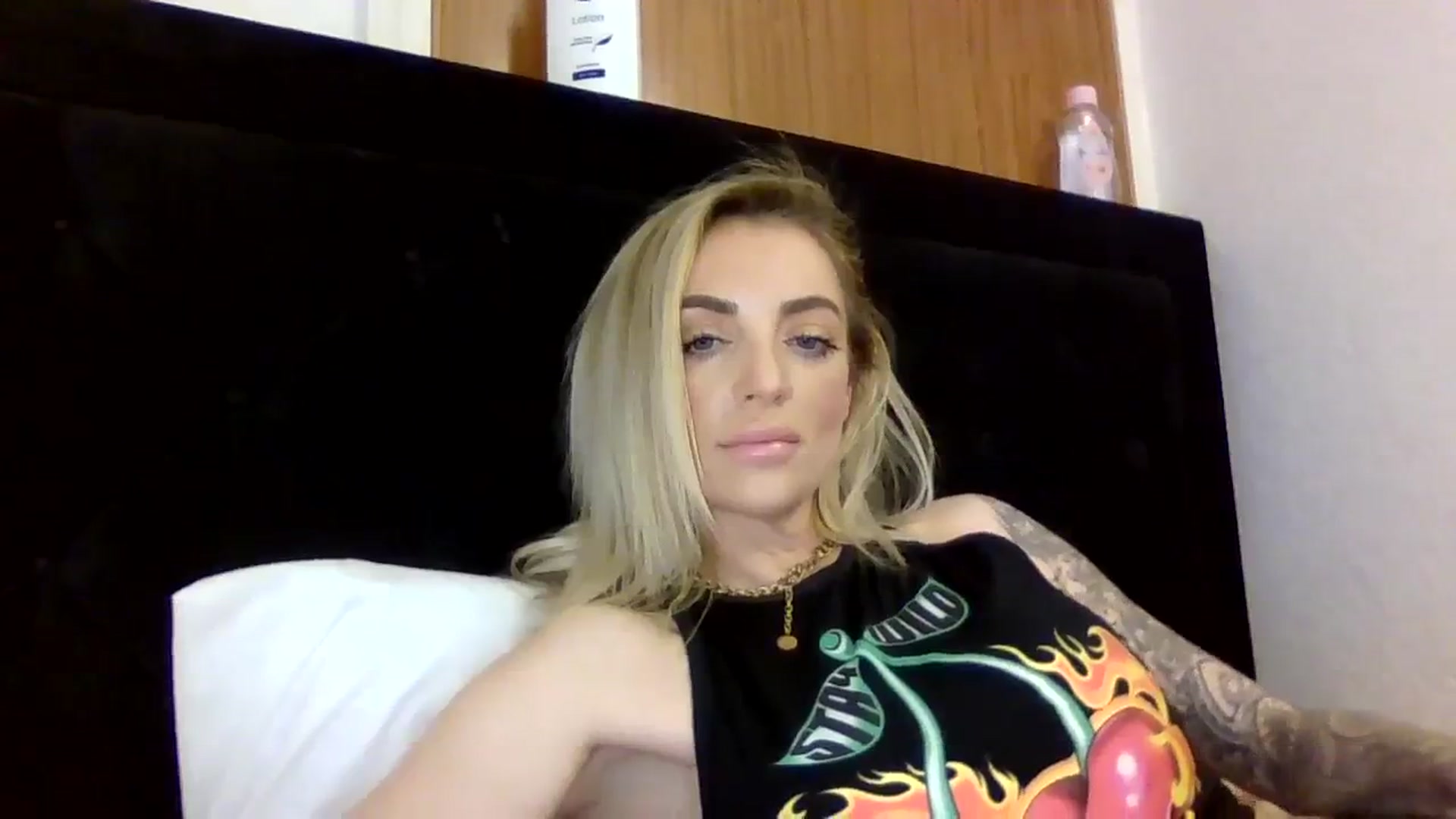 Gallery image thumbnail from Cherry_sour's myfreecams stream on, 02/09/2024, 11:26 image 17 of 20