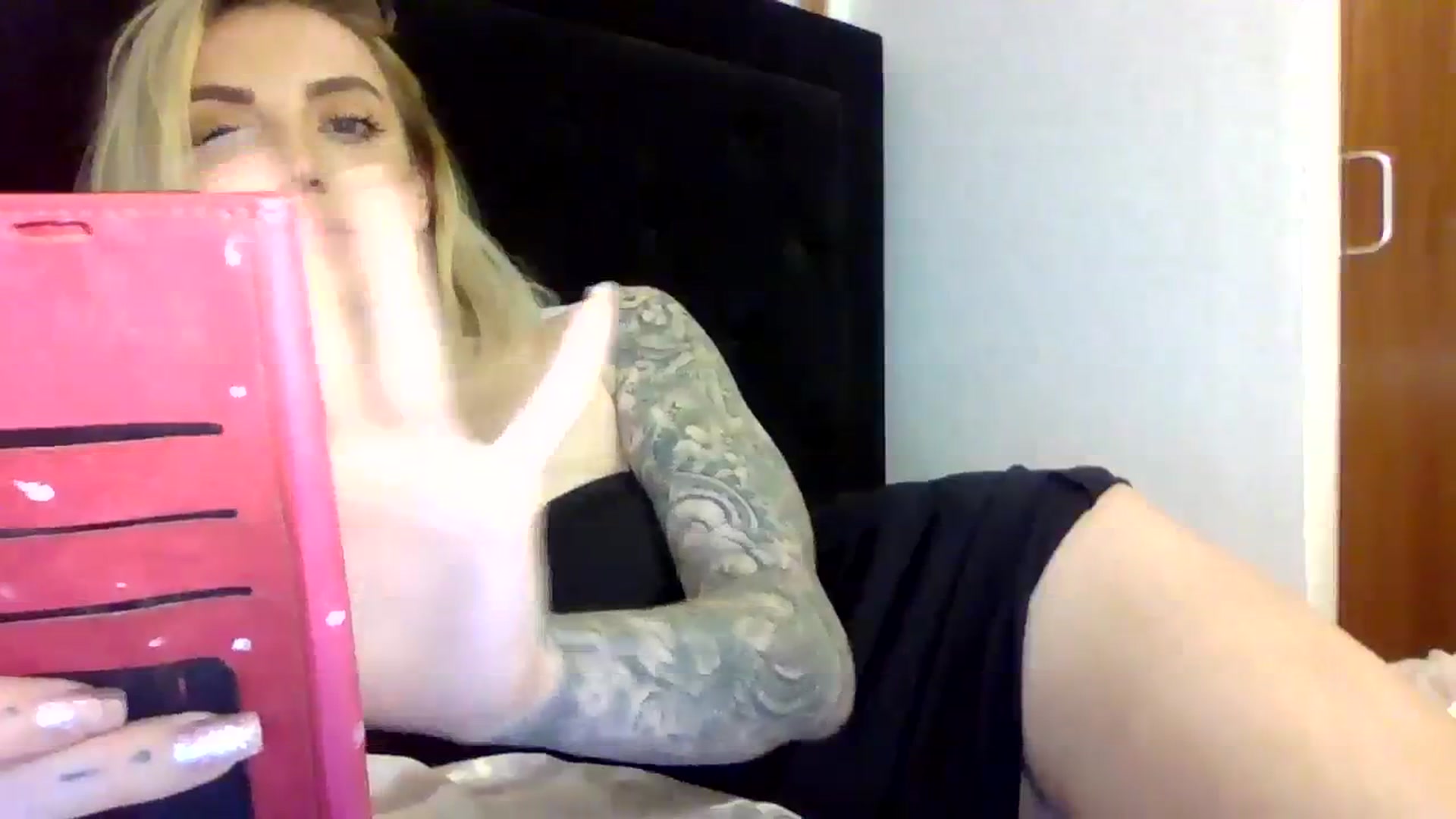 Gallery image thumbnail from Cherry_sour's myfreecams stream on, 02/09/2024, 12:33 image 20 of 20