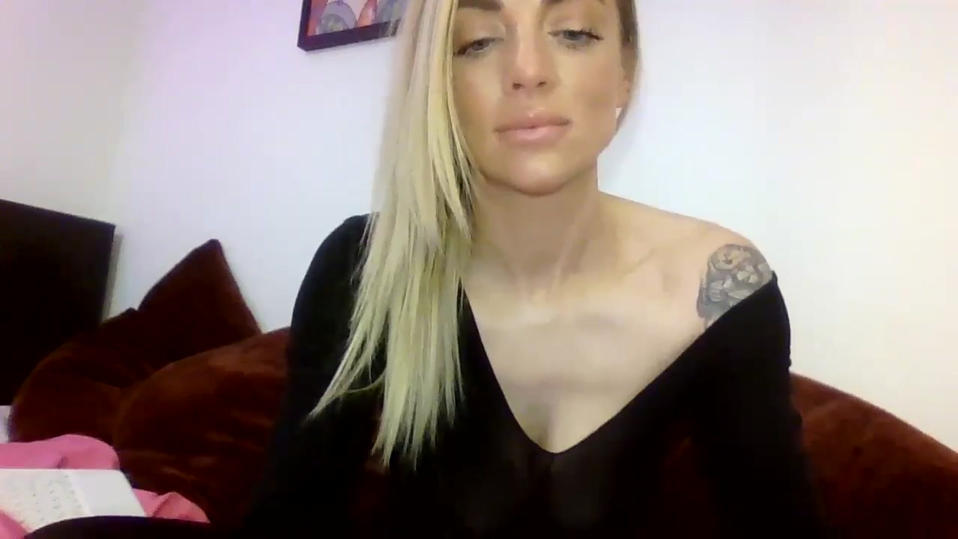 Gallery image thumbnail from Cherry_sour's myfreecams stream on, 02/13/2024, 15:49 image 8 of 20