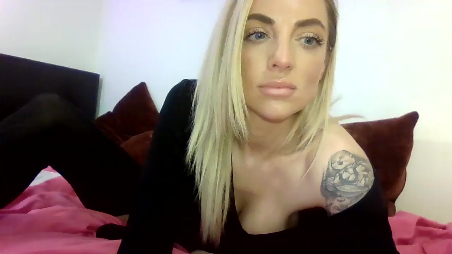 Gallery image thumbnail from Cherry_sour's myfreecams stream on, 02/13/2024, 15:49 image 3 of 20