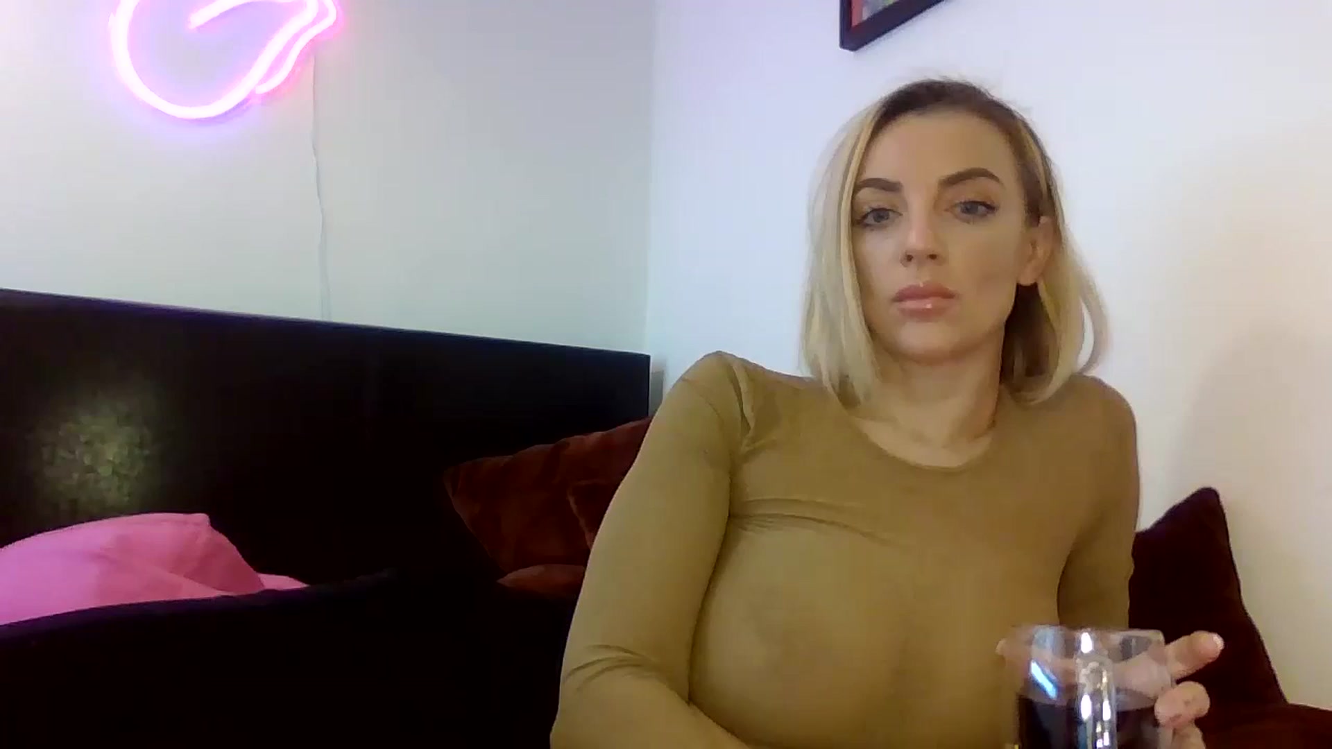 Gallery image thumbnail from Cherry_sour's myfreecams stream on, 02/15/2024, 12:27 image 14 of 20