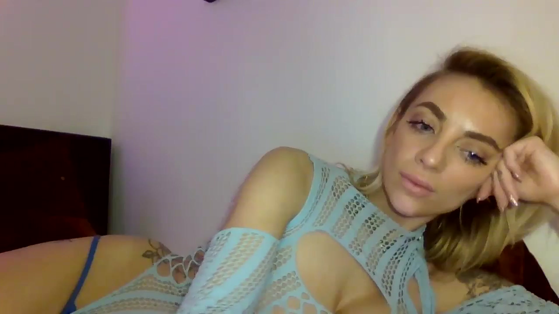 Gallery image thumbnail from Cherry_sour's myfreecams stream on, 02/19/2024, 22:40 image 14 of 20