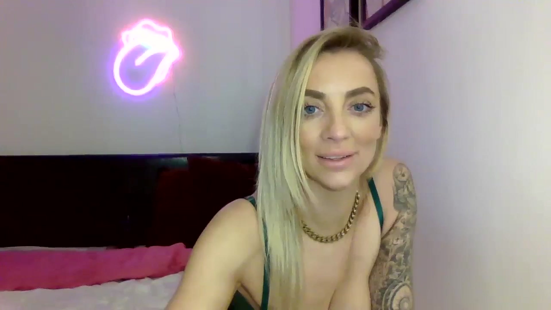 Gallery image thumbnail from Cherry_sour's myfreecams stream on, 02/20/2024, 19:48 image 12 of 20