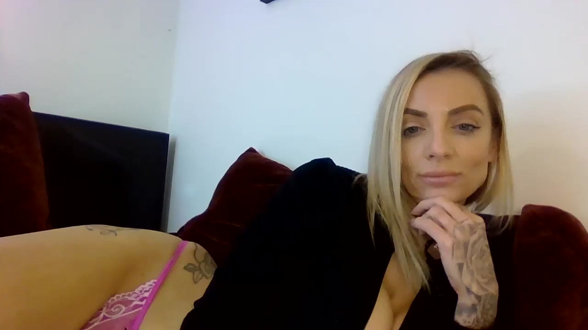 Gallery image thumbnail from Cherry_sour's myfreecams stream on, 02/27/2024, 15:23 image 16 of 20