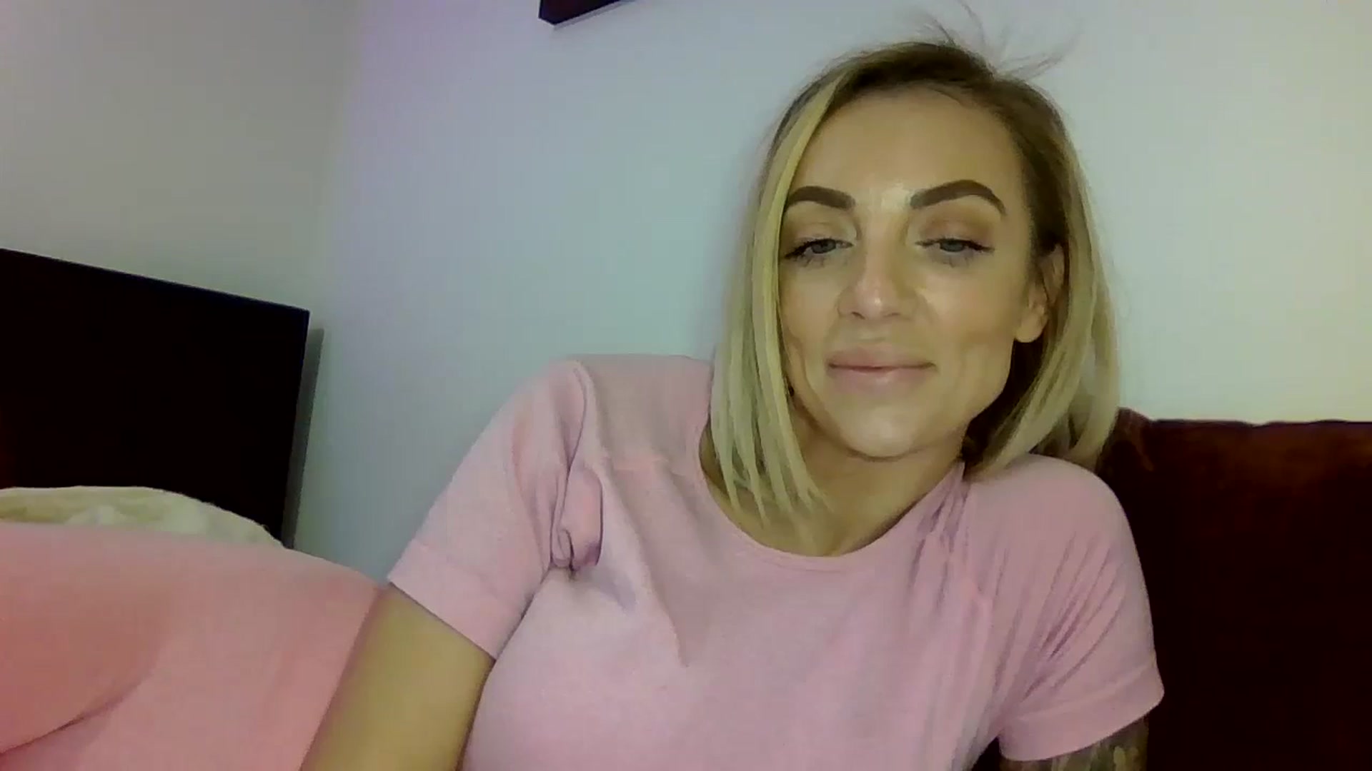 Gallery image thumbnail from Cherry_sour's myfreecams stream on, 02/28/2024, 15:29 image 9 of 20