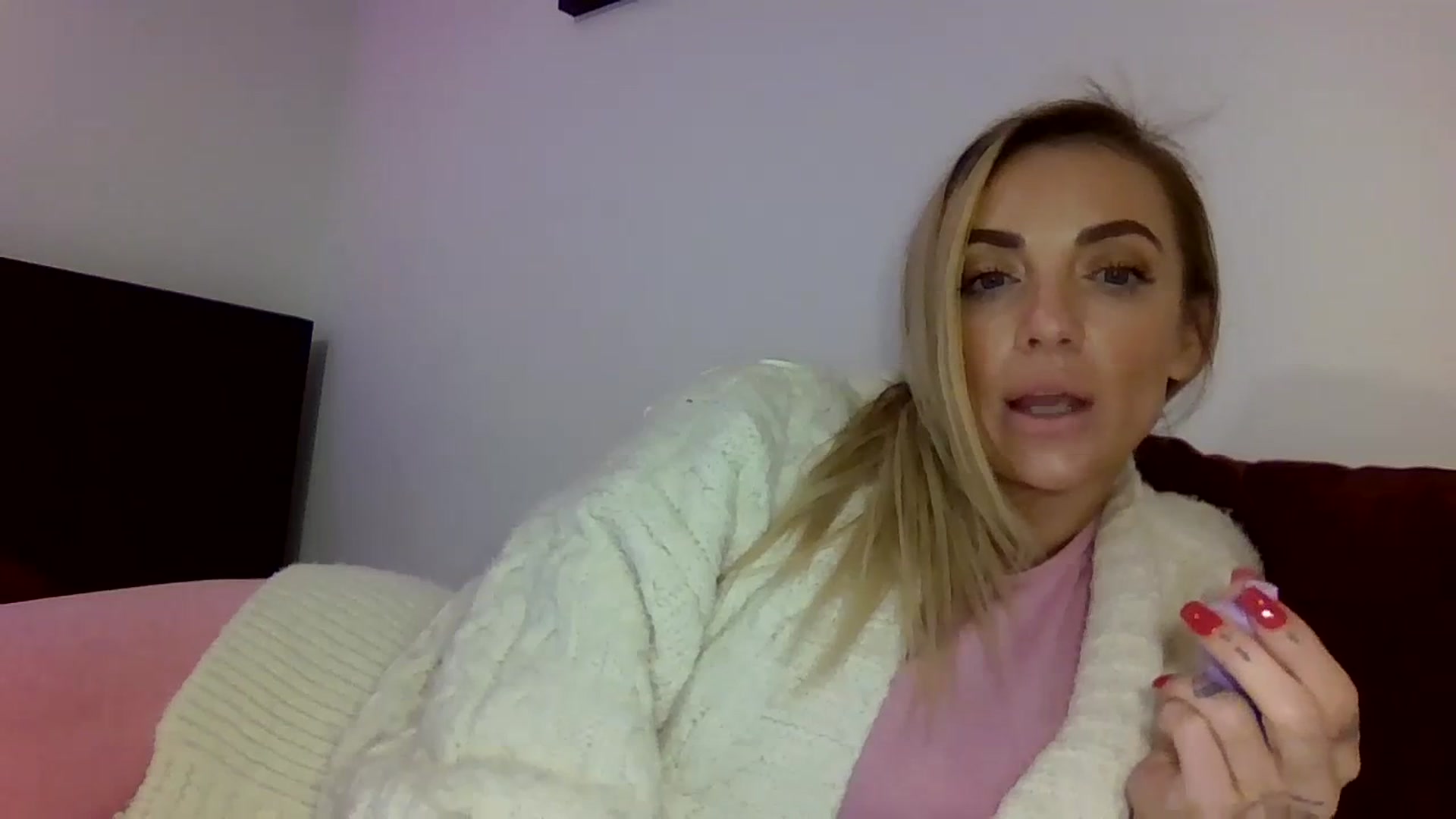 Gallery image thumbnail from Cherry_sour's myfreecams stream on, 02/28/2024, 15:29 image 19 of 20
