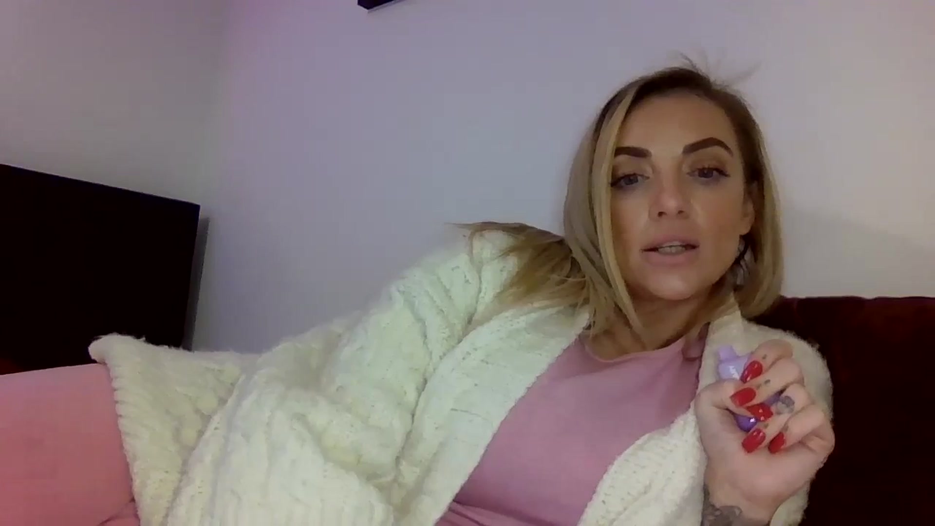 Gallery image thumbnail from Cherry_sour's myfreecams stream on, 02/28/2024, 15:29 image 17 of 20