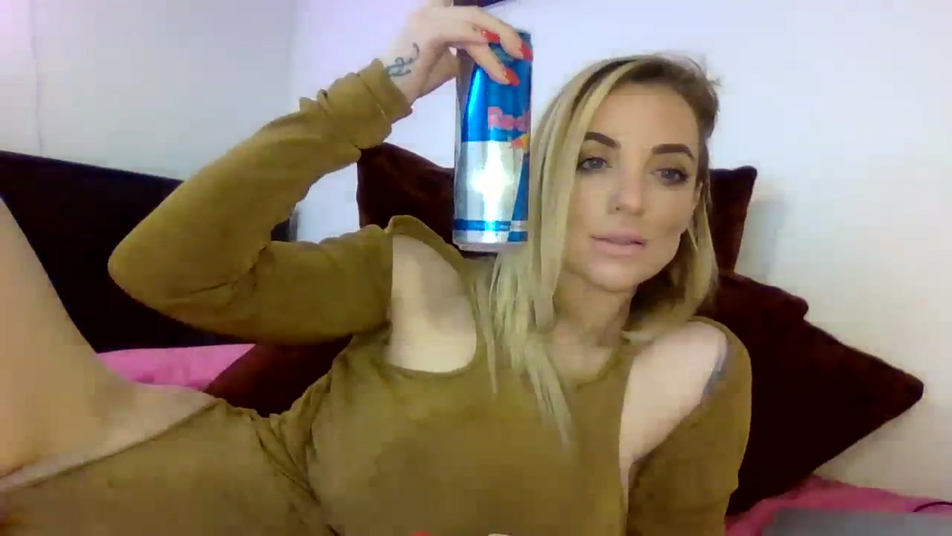 Gallery image thumbnail from Cherry_sour's myfreecams stream on, 03/13/2024, 12:29 image 20 of 20