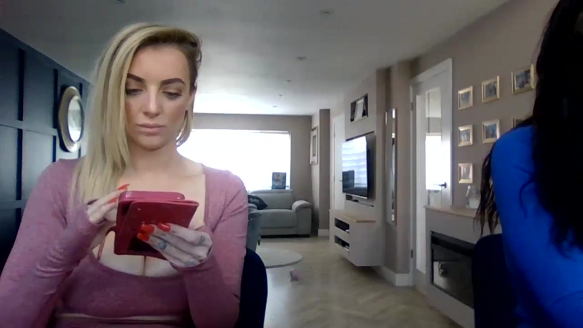Gallery image thumbnail from Cherry_sour's myfreecams stream on, 03/14/2024, 12:46 image 18 of 20
