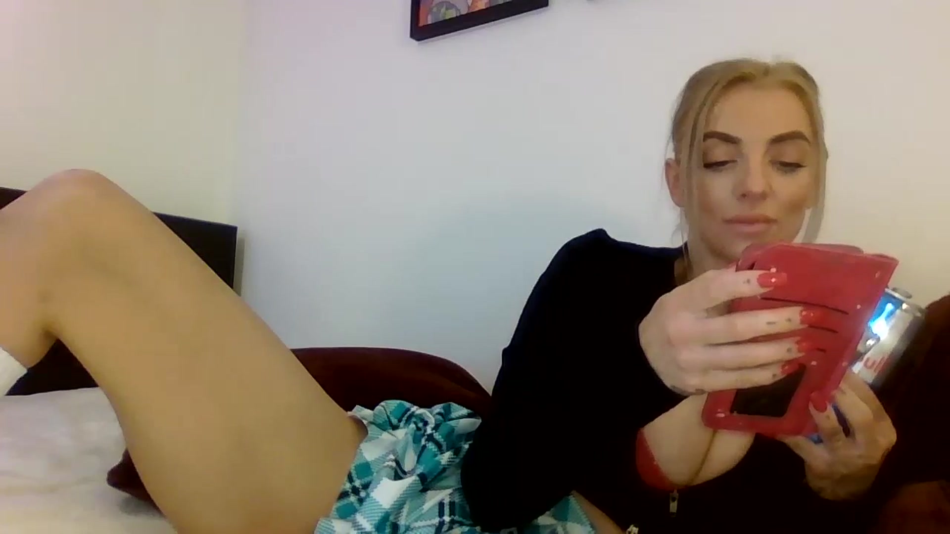 Gallery image thumbnail from Cherry_sour's myfreecams stream on, 03/18/2024, 13:17 image 5 of 20