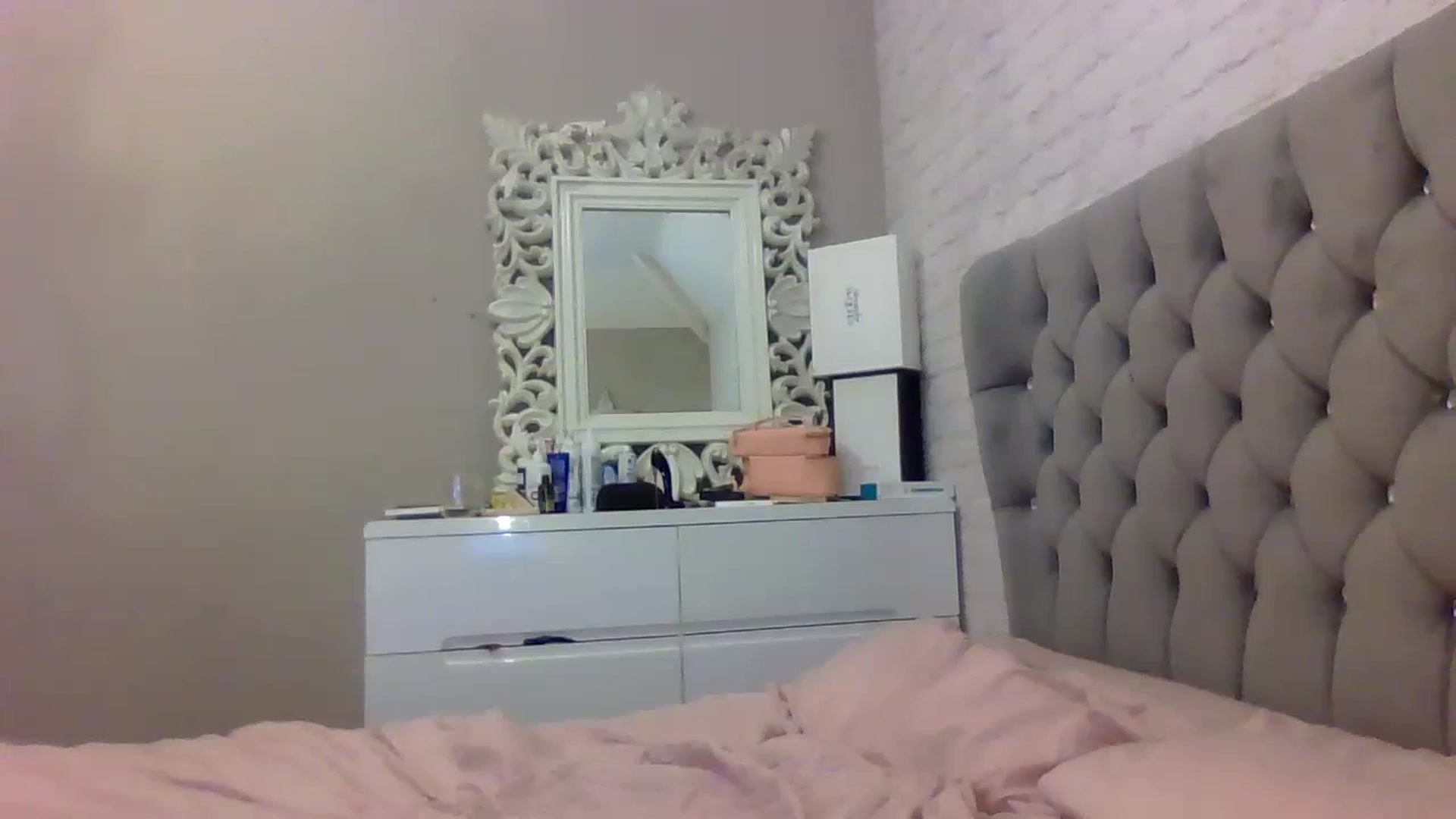 Gallery image thumbnail from Cherry_sour's myfreecams stream on, 03/20/2024, 15:35 image 13 of 20